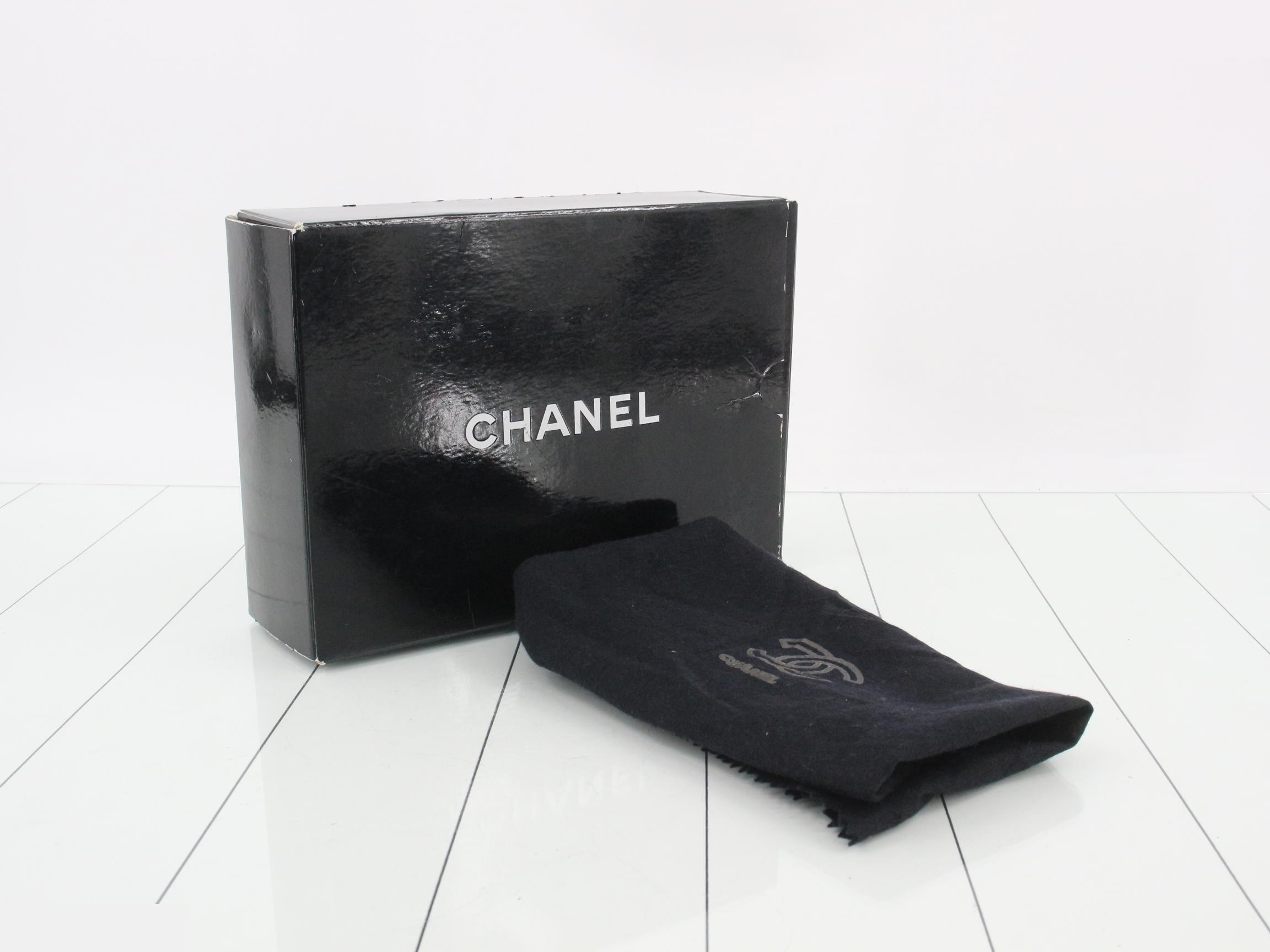 Matelassé chain bag — view 7