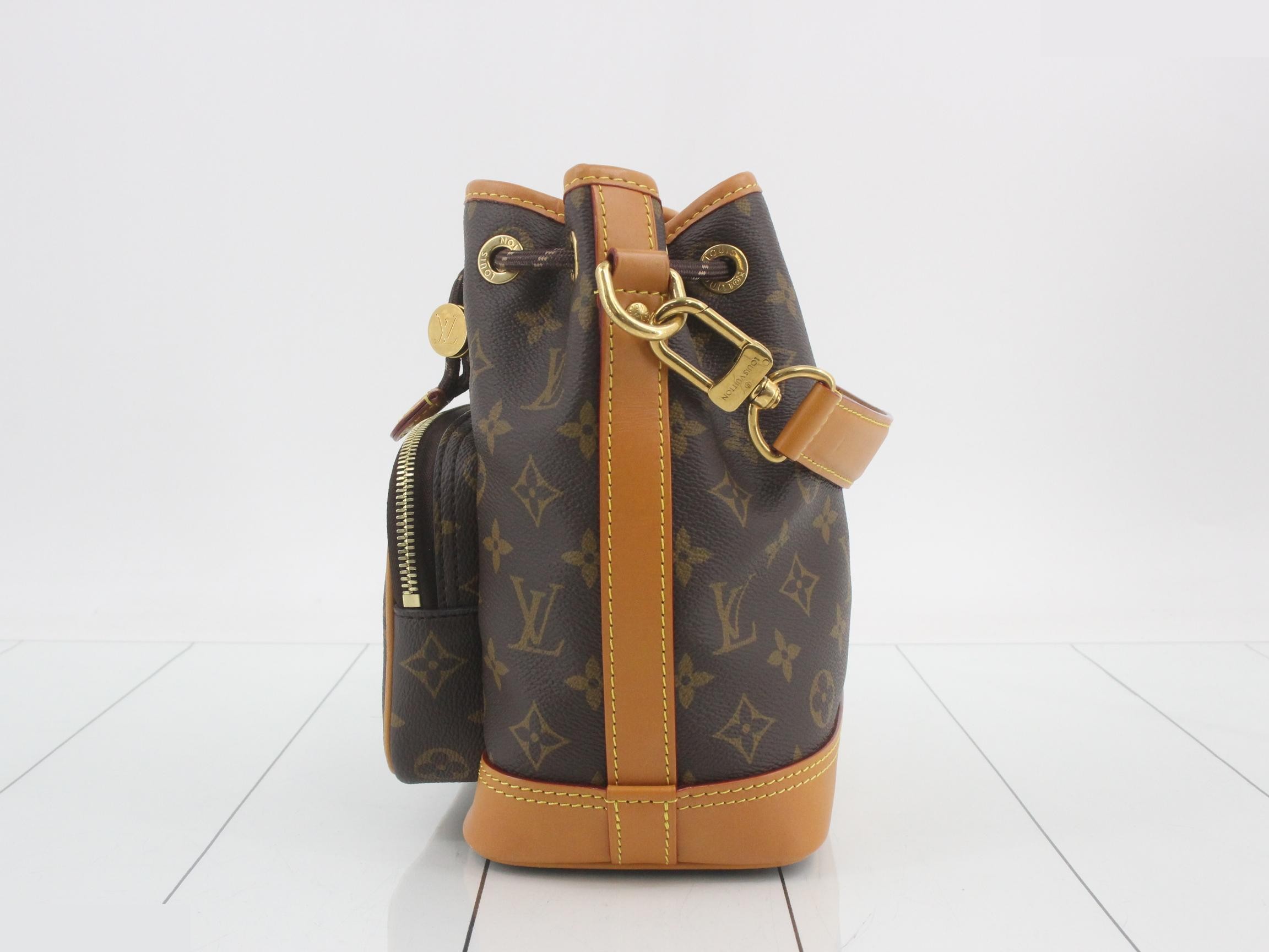 Louis Vuitton — view 3