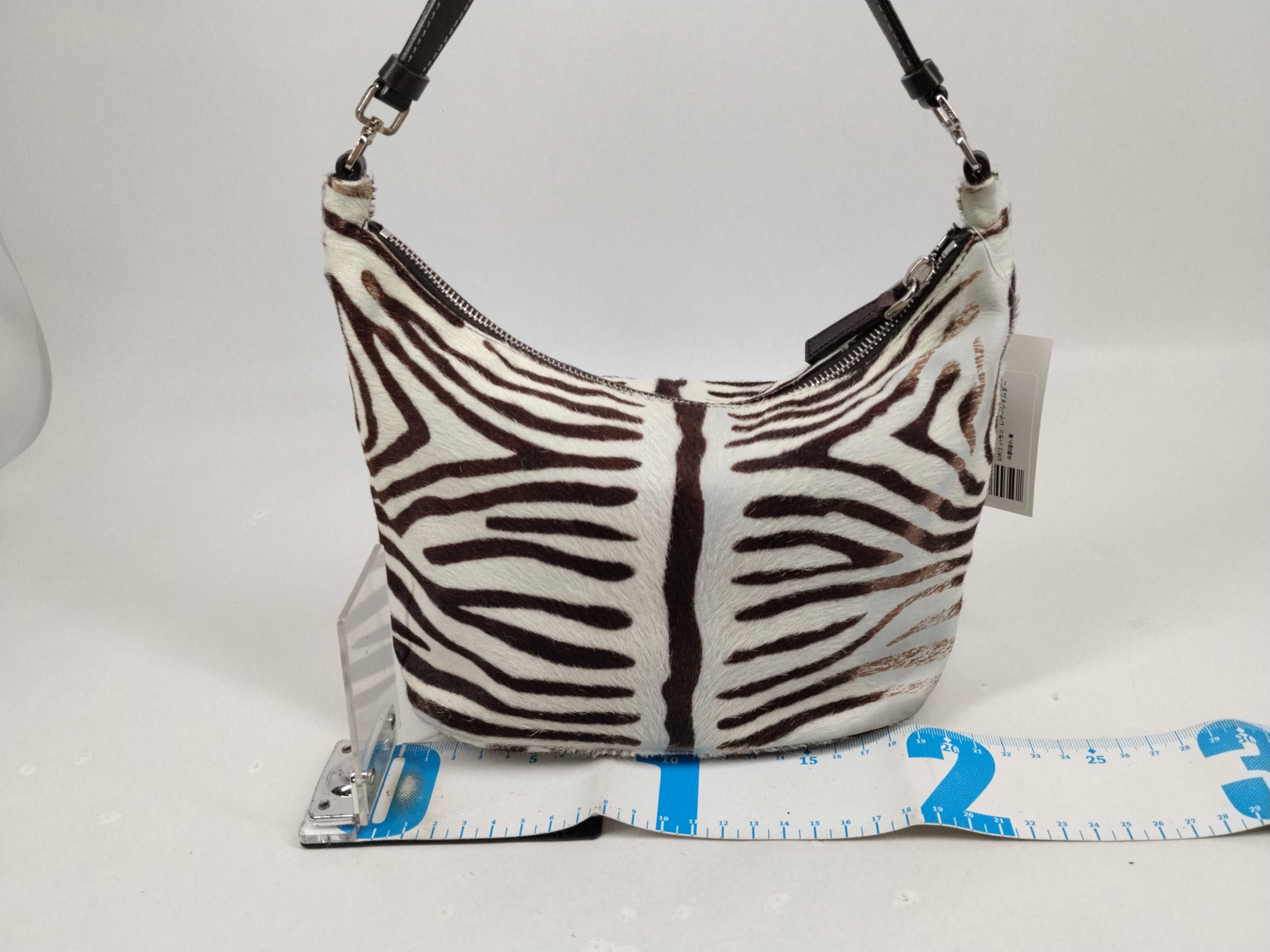 SIRIO Calf Hair Leather Shoulder Bag (Internal tear present) — view 2