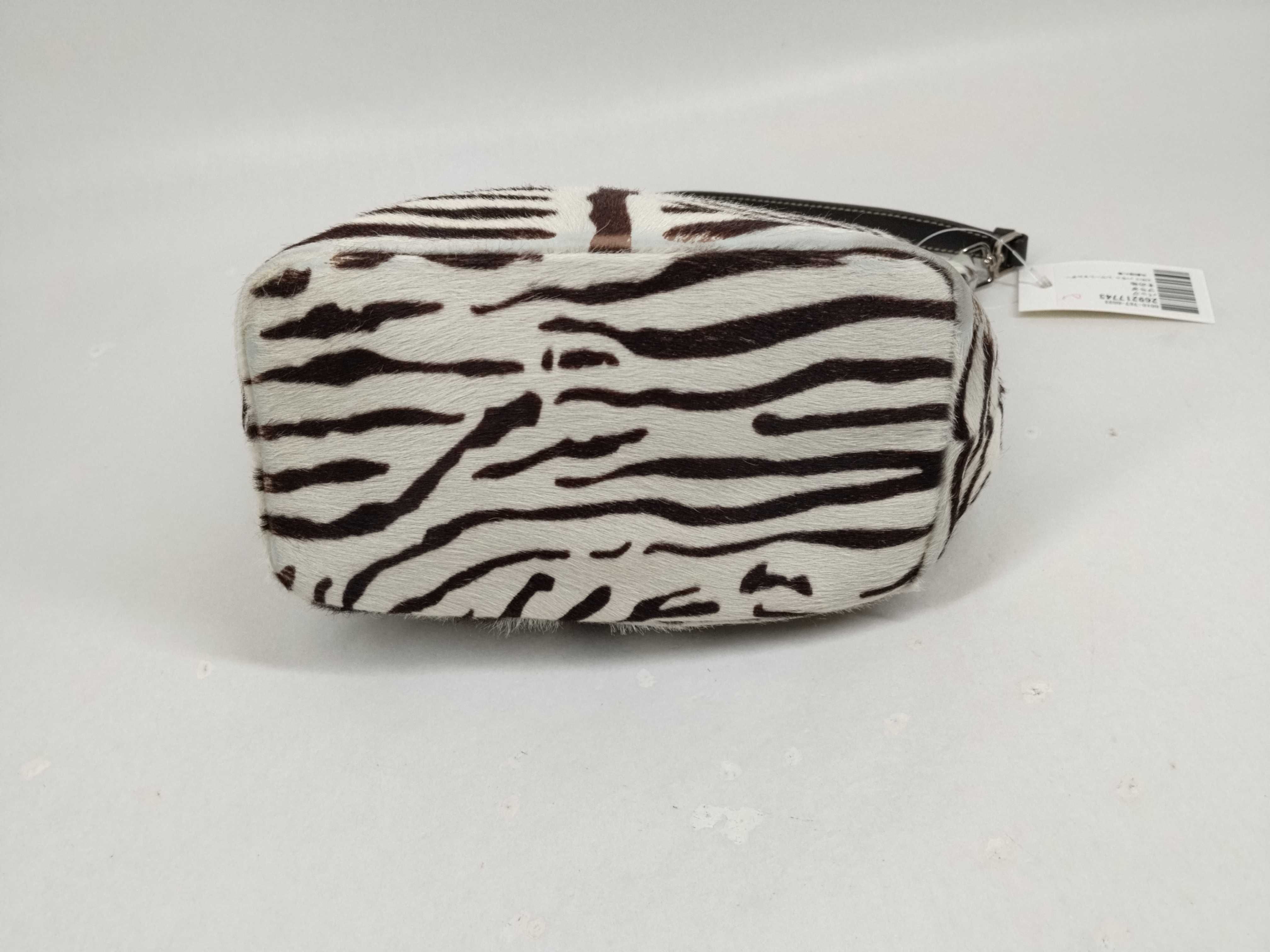 SIRIO Calf Hair Leather Shoulder Bag (Internal tear present) — view 9