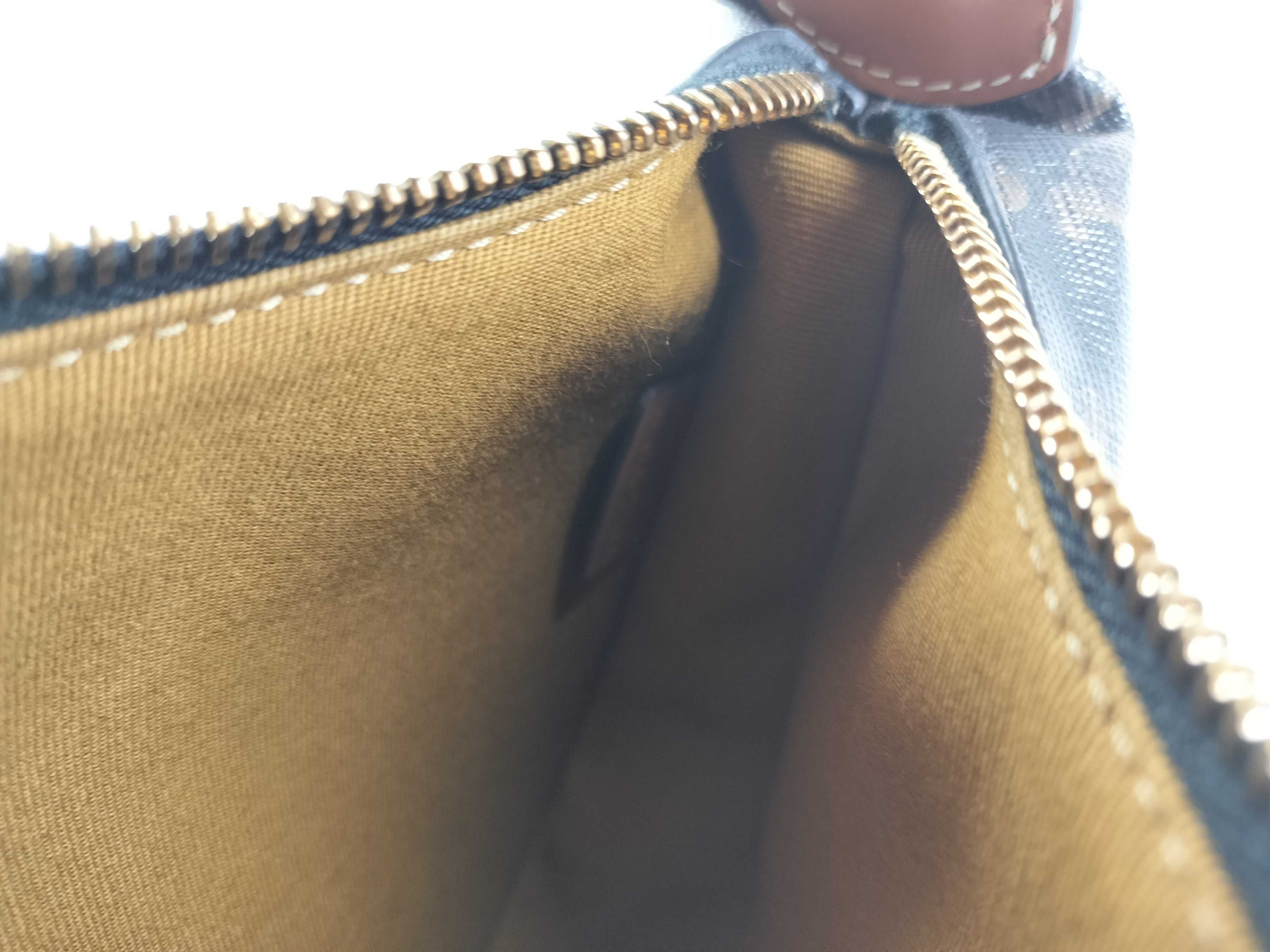 Lulu Triomphe 2-Way Handbag — view 10