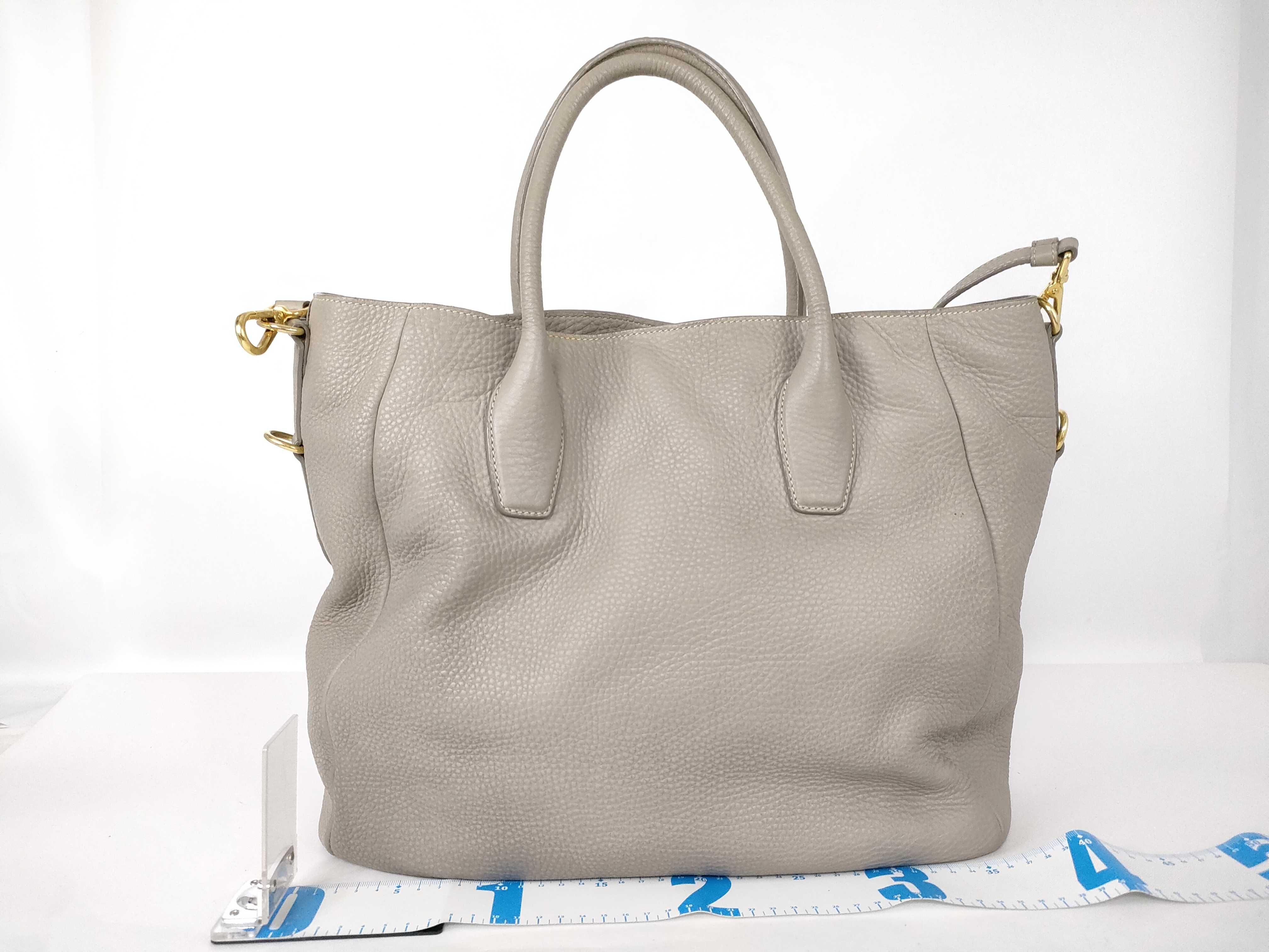 Vitello Lux Tote Bag, Beige Tote Bag — view 2