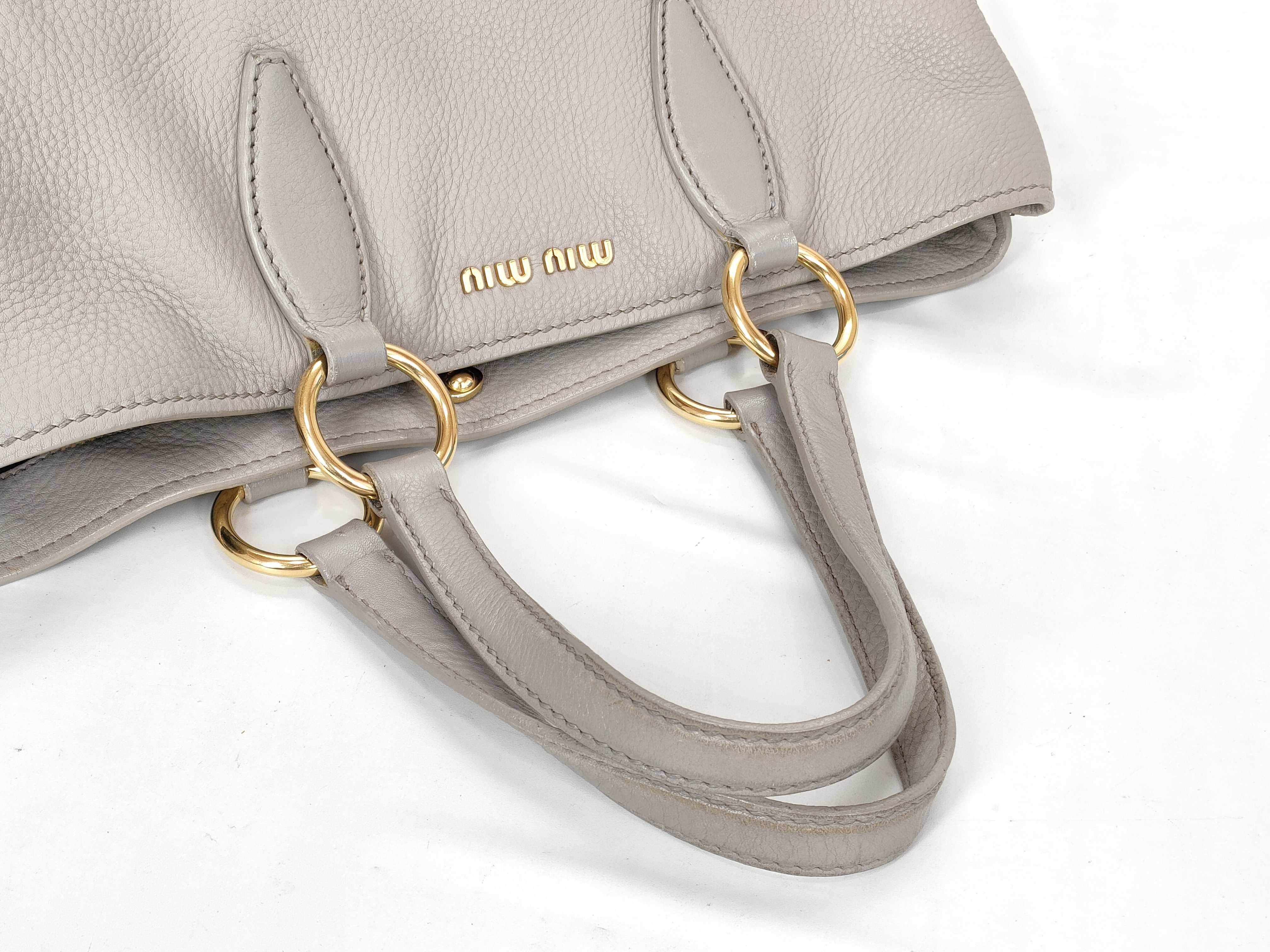 Vitello Luxe One-Shoulder Bag Tote Bag Gathered Tote Bag — view 3