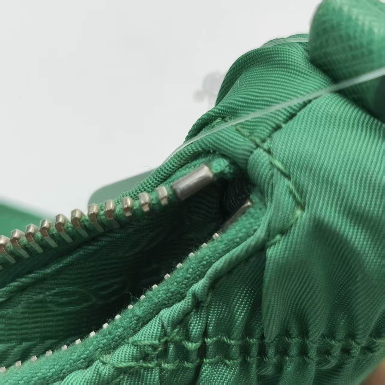 【*Shipped from: China*】PRADA Nylon Shoulder Bag — view 11