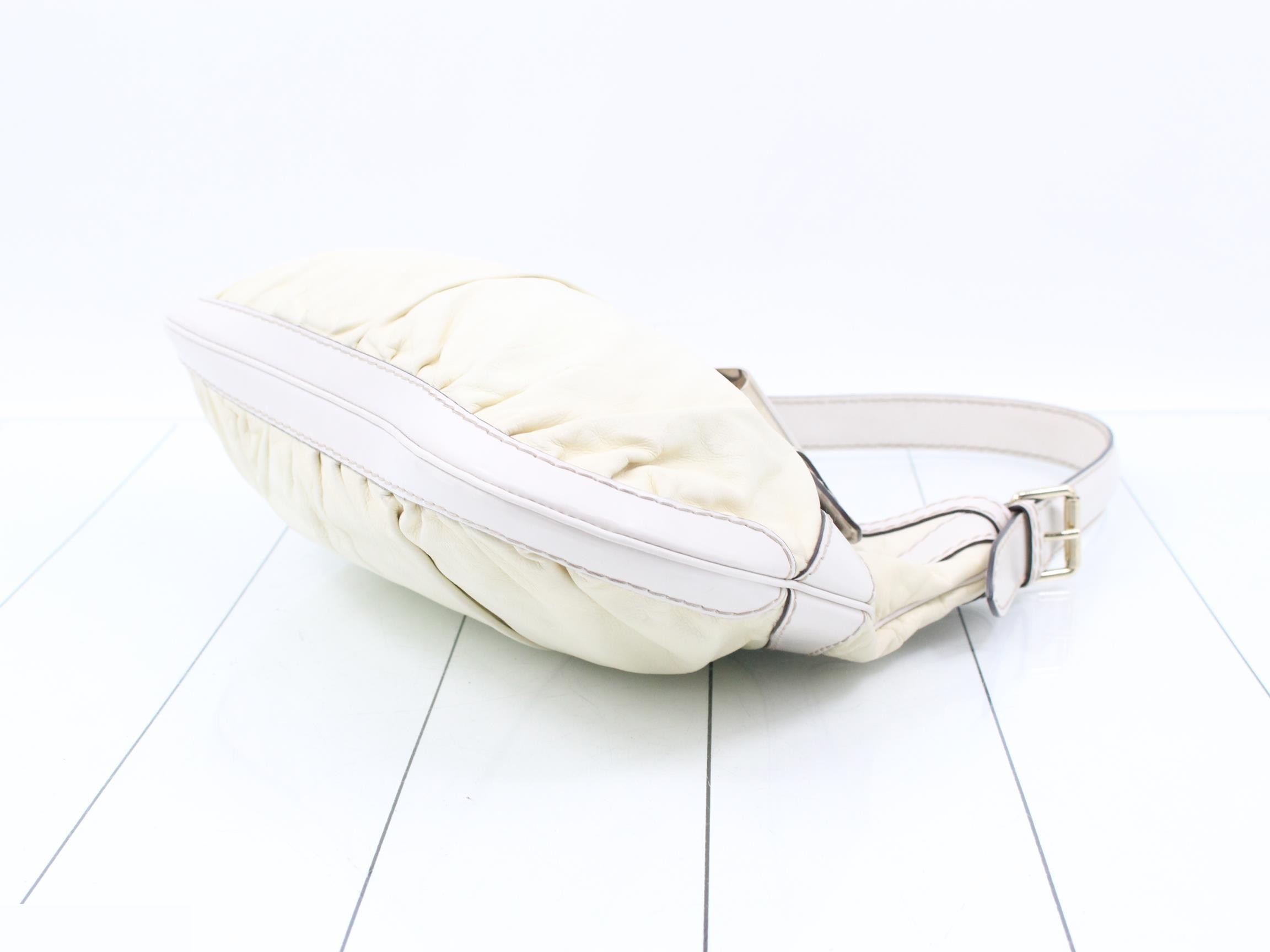 Queen Hobo Leather Semi-Shoulder Bag — view 6