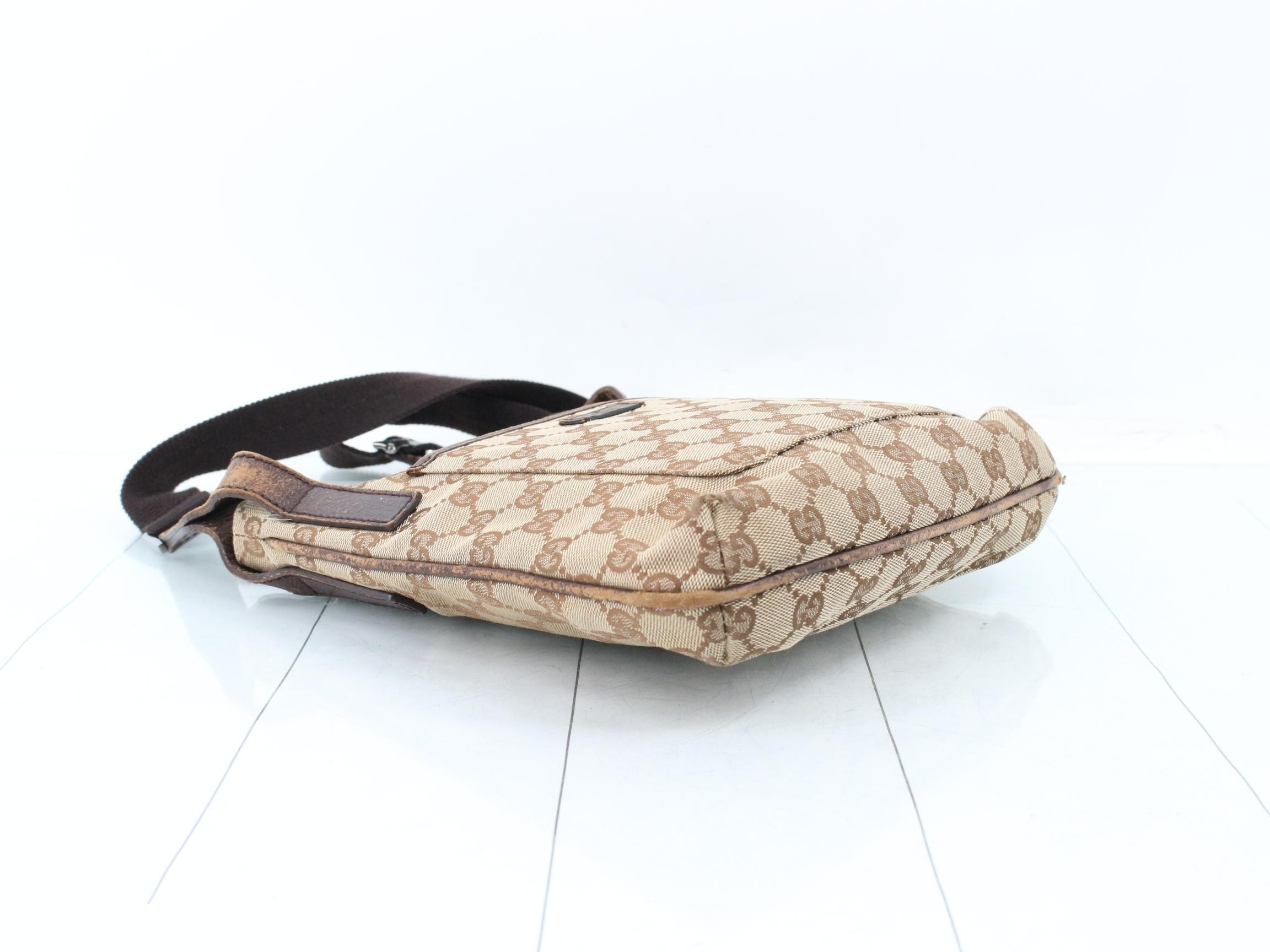 GG Canvas Shoulder Bag — view 5