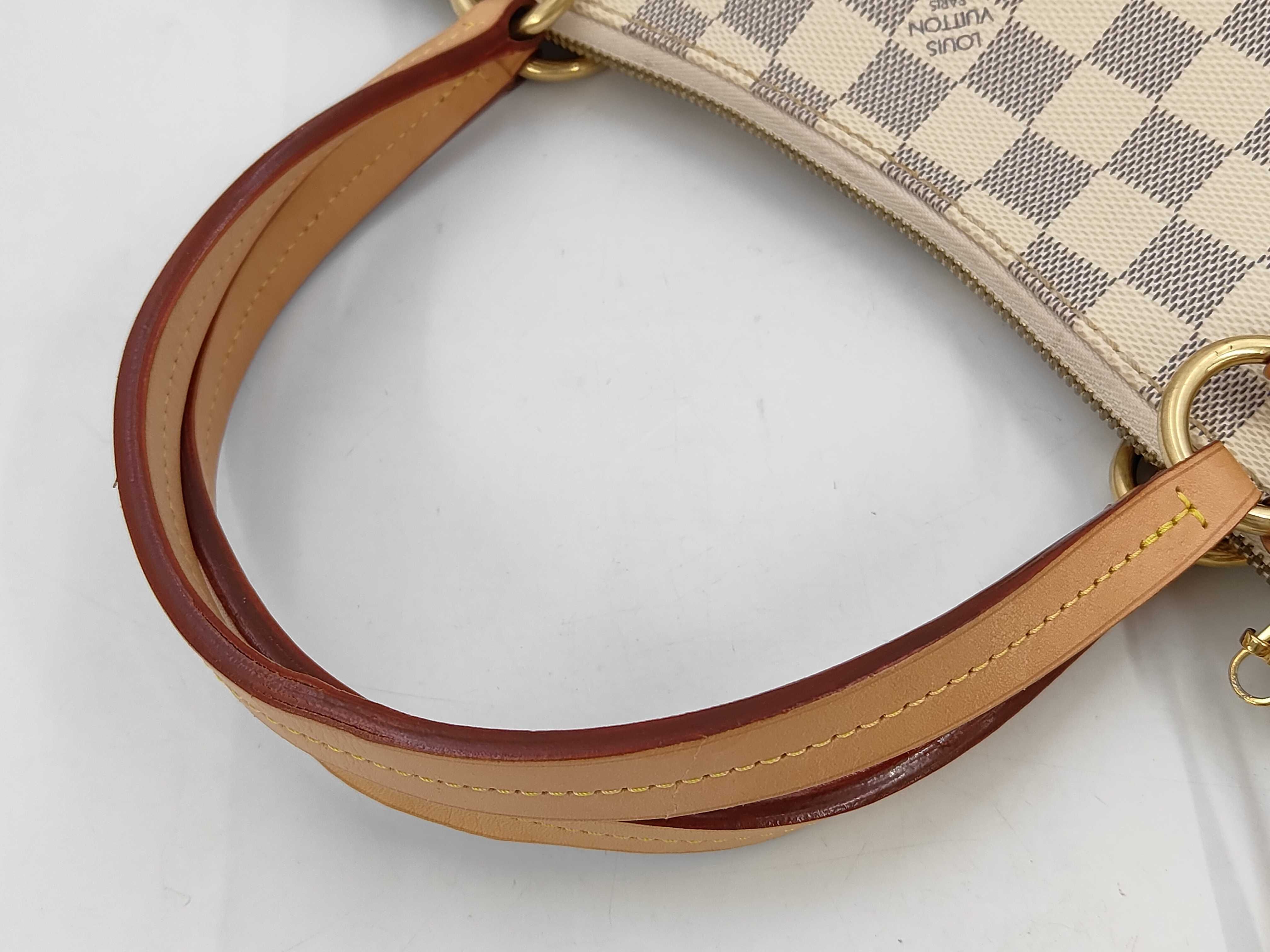 Louis Vuitton Damier Shoulder Bag — view 3