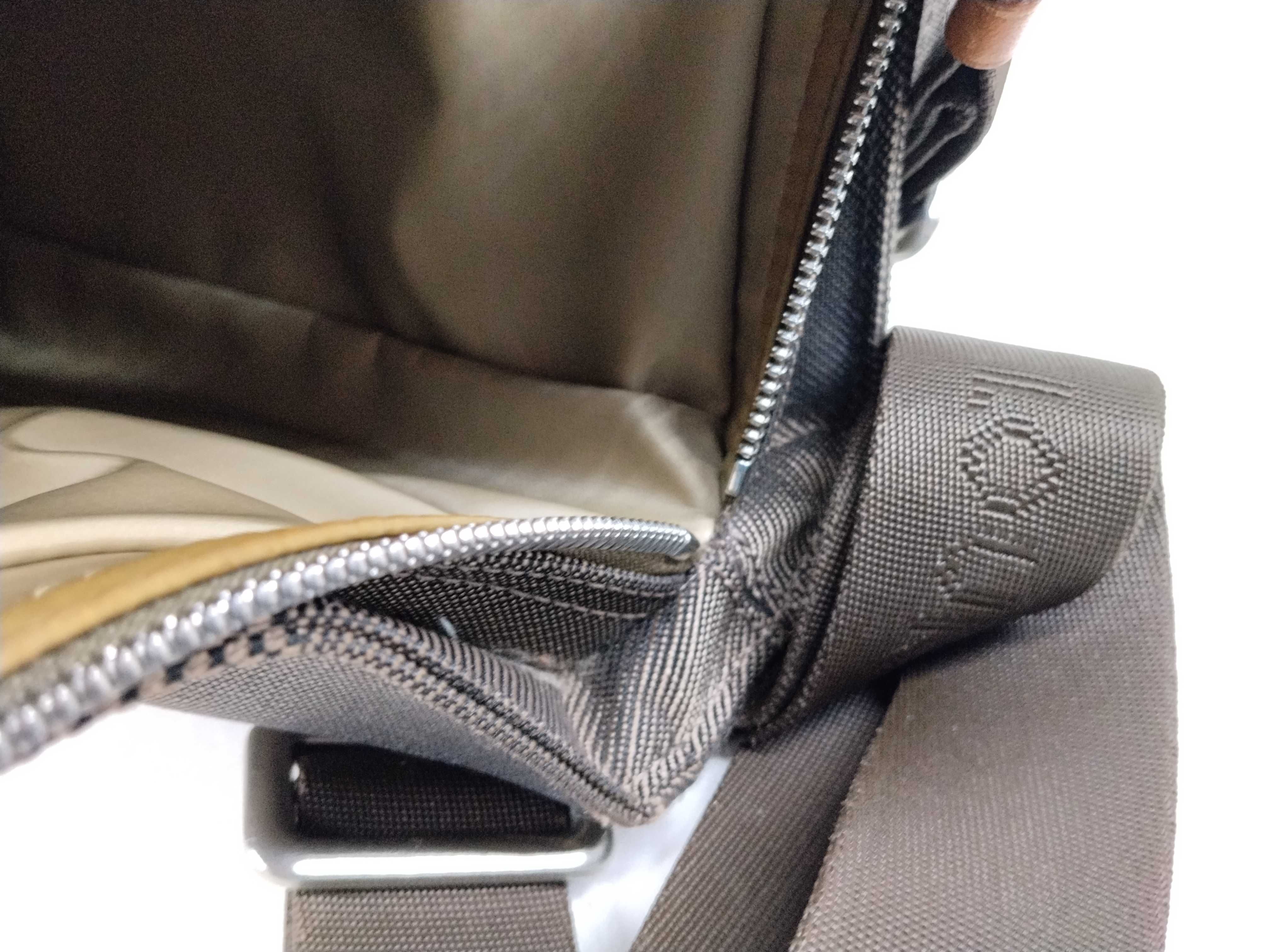 Damier Geant Messager Shoulder Bag — view 13