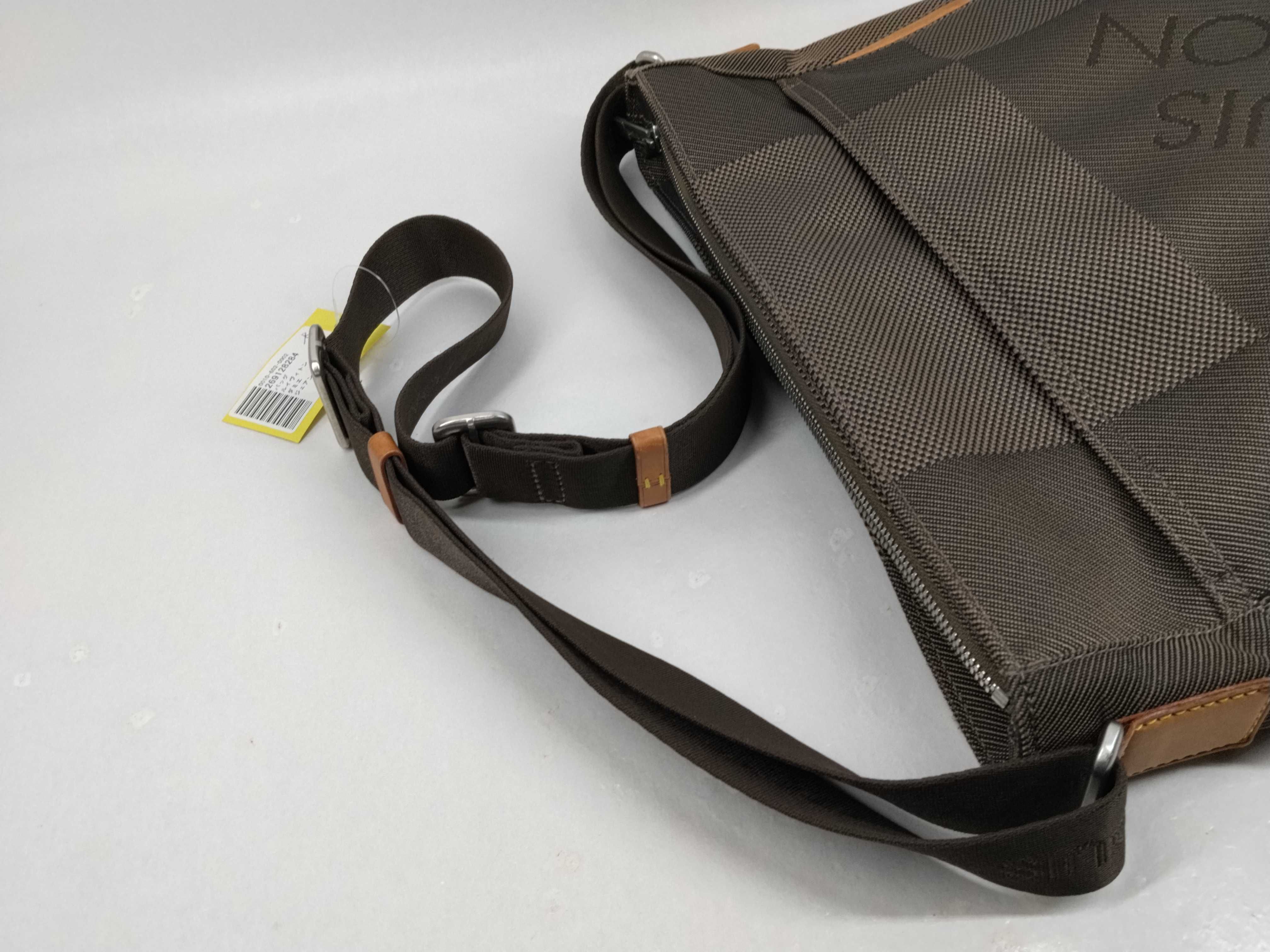 Damier Geant Messager Shoulder Bag — view 6