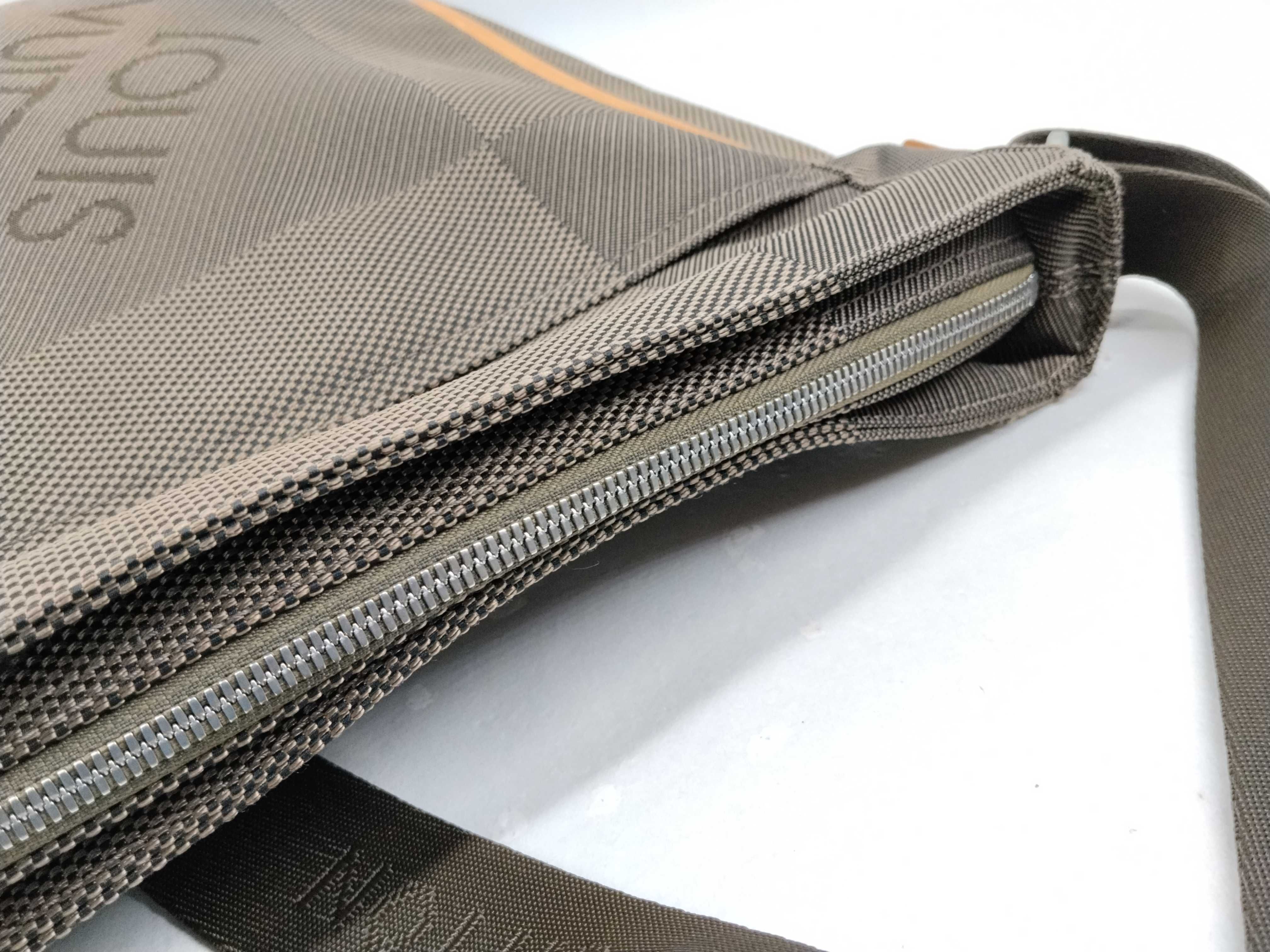 Damier Geant Messager Shoulder Bag — view 8