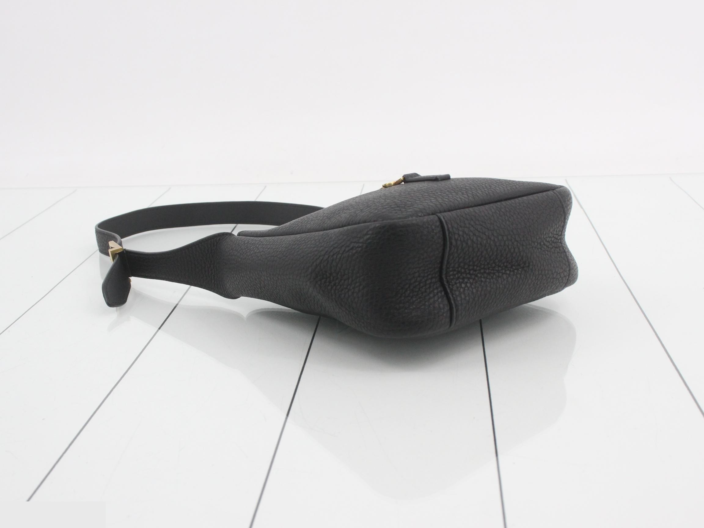 LE5A7 Leather One-Shoulder Bag with Case, Black — view 5