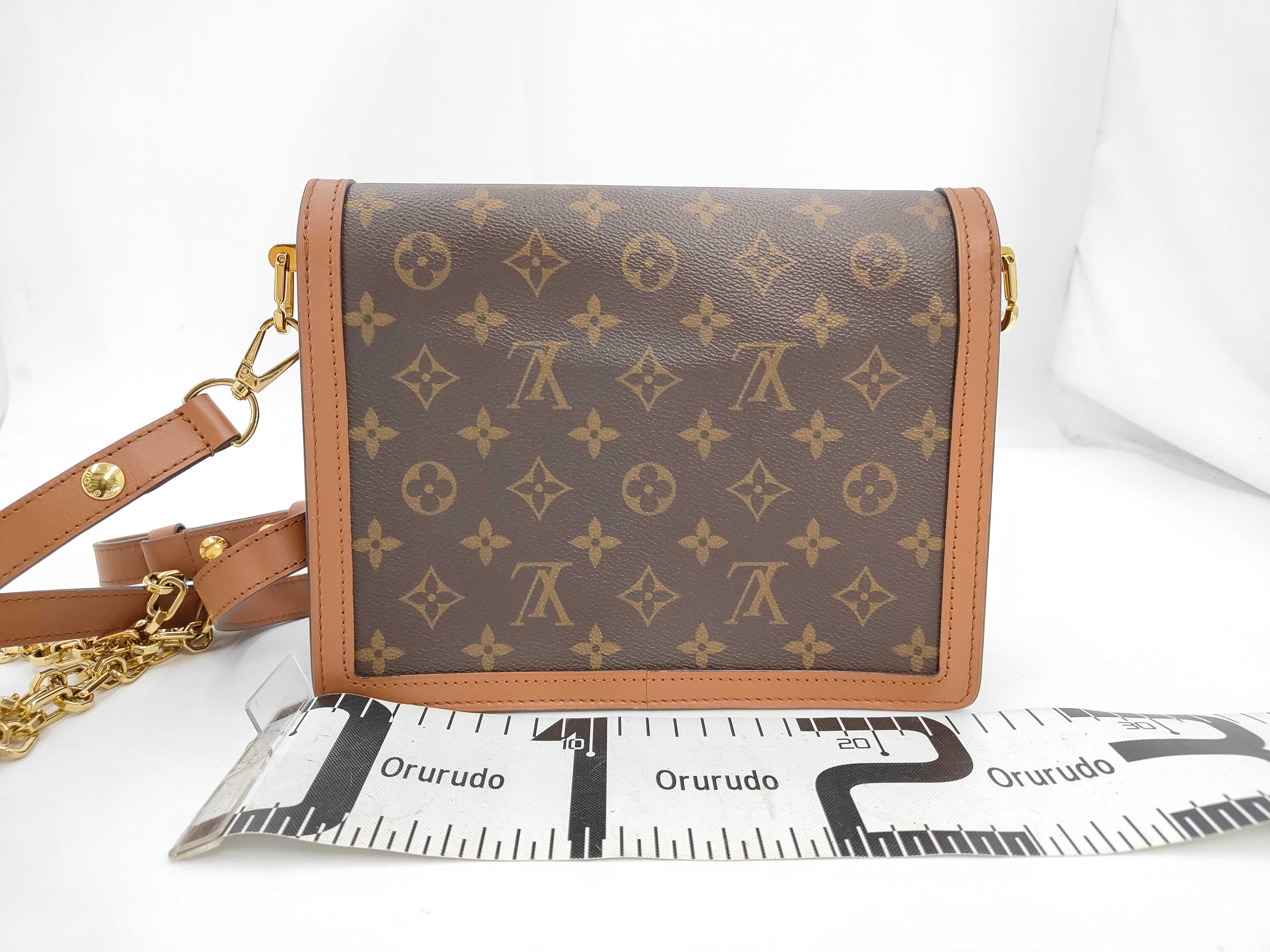 Monogram Louis Vuitton Daphne M44391 Shoulder Bag — view 2