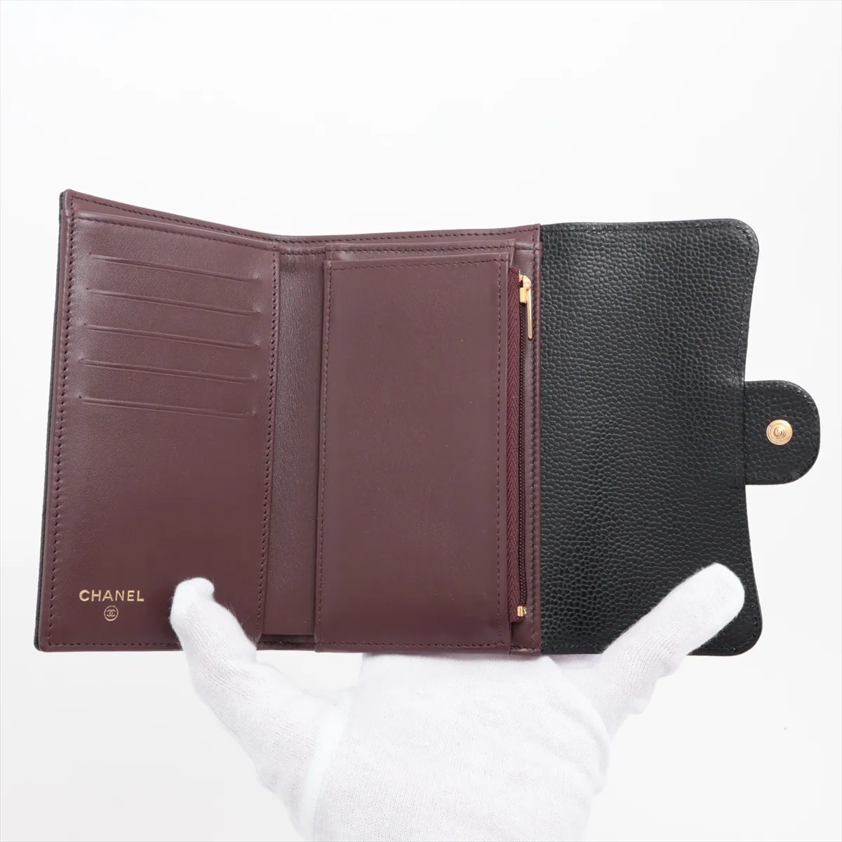 Matelasse Caviar Skin Compact Wallet Black Gold Hardware U9HK3711 — view 4
