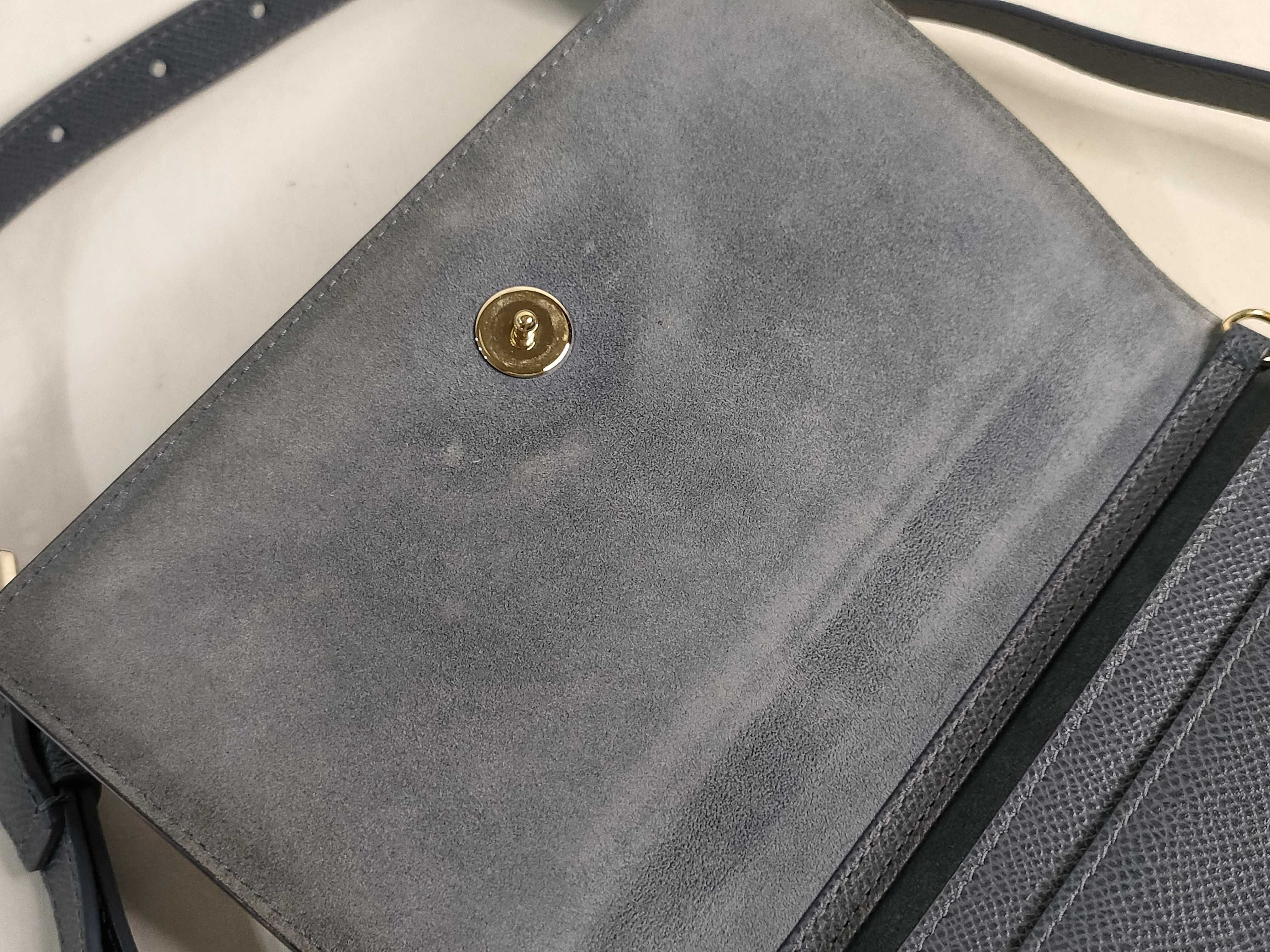 30 Montaigne Leather 2-Way Shoulder Bag Navy Shoulder Bag — view 8