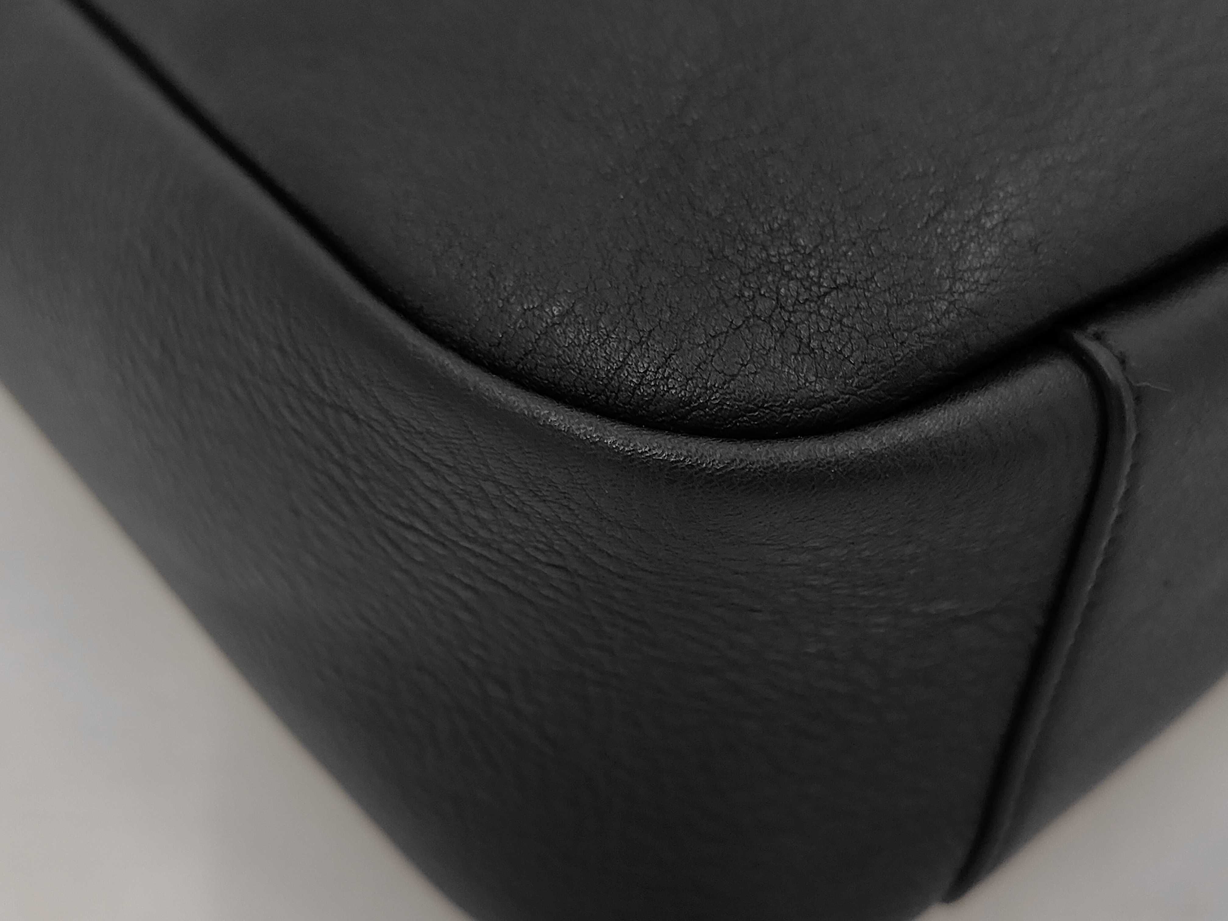 Hobo Small Underarm Bag Shoulder Bag — view 3