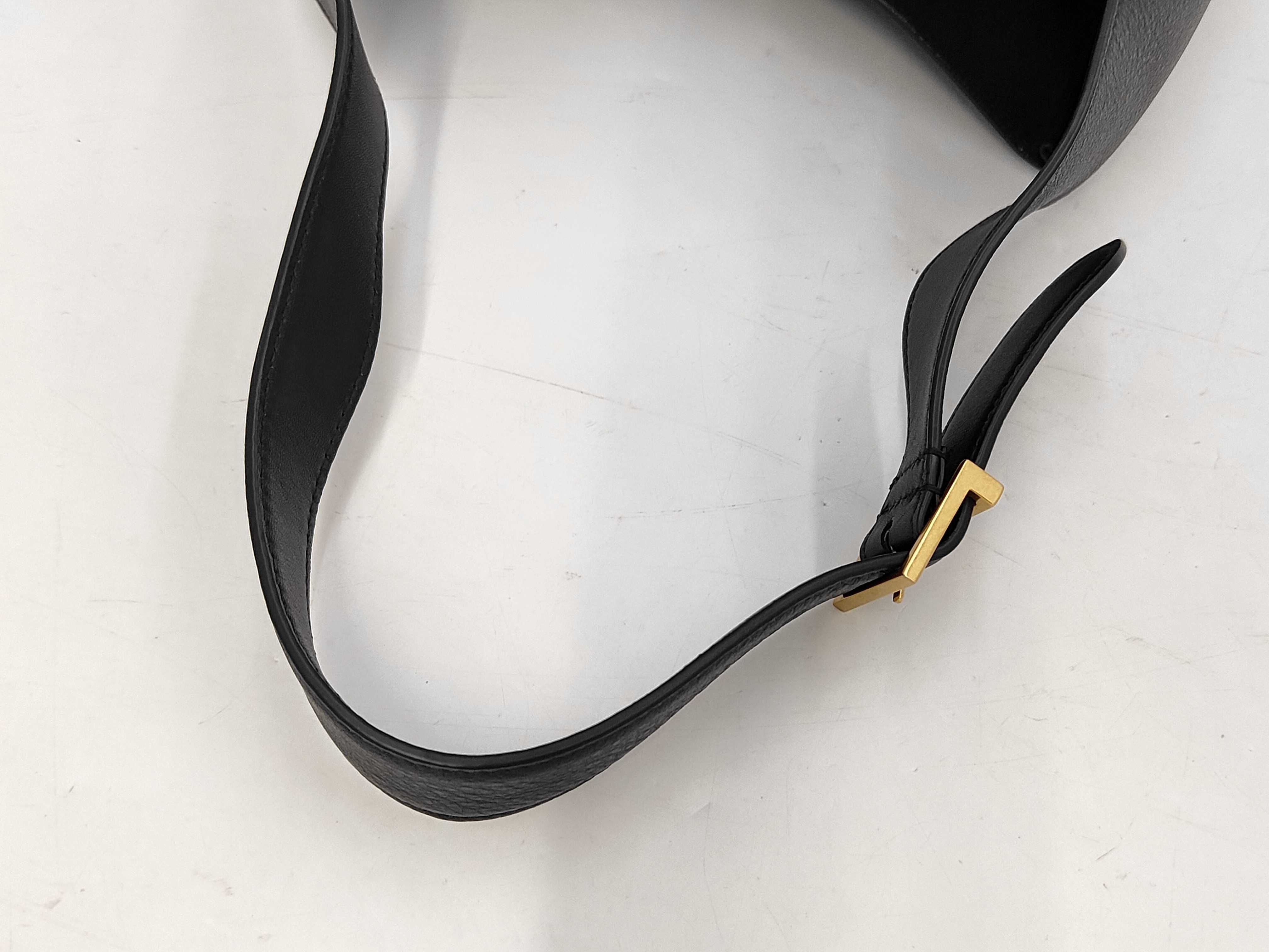 Hobo Small Underarm Bag Shoulder Bag — view 5