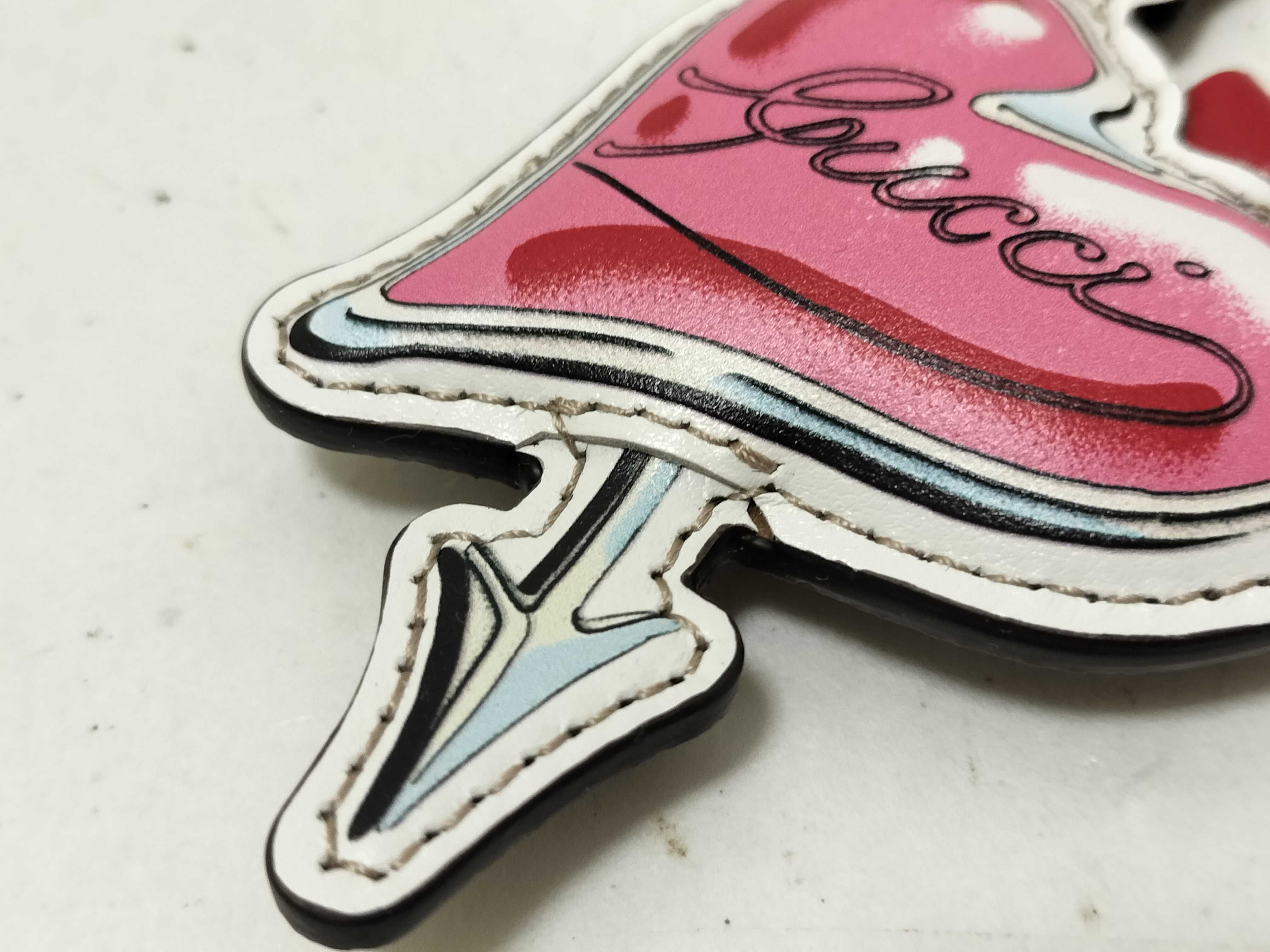 Unused Keyring GG Heart Key Case/Keychain — view 5