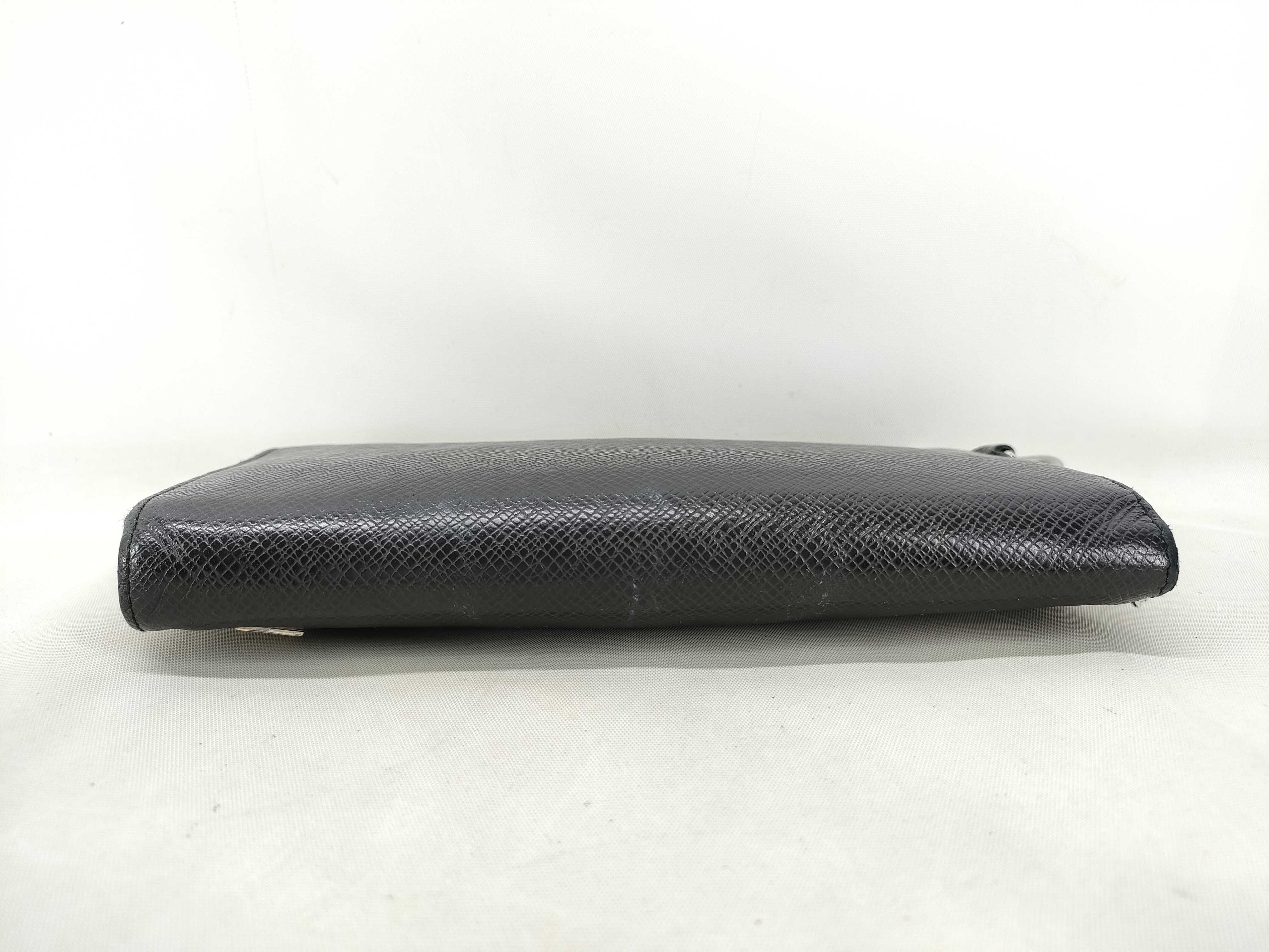 Taiga M69409 Taiga Zippy Dragonne Wallet — view 3