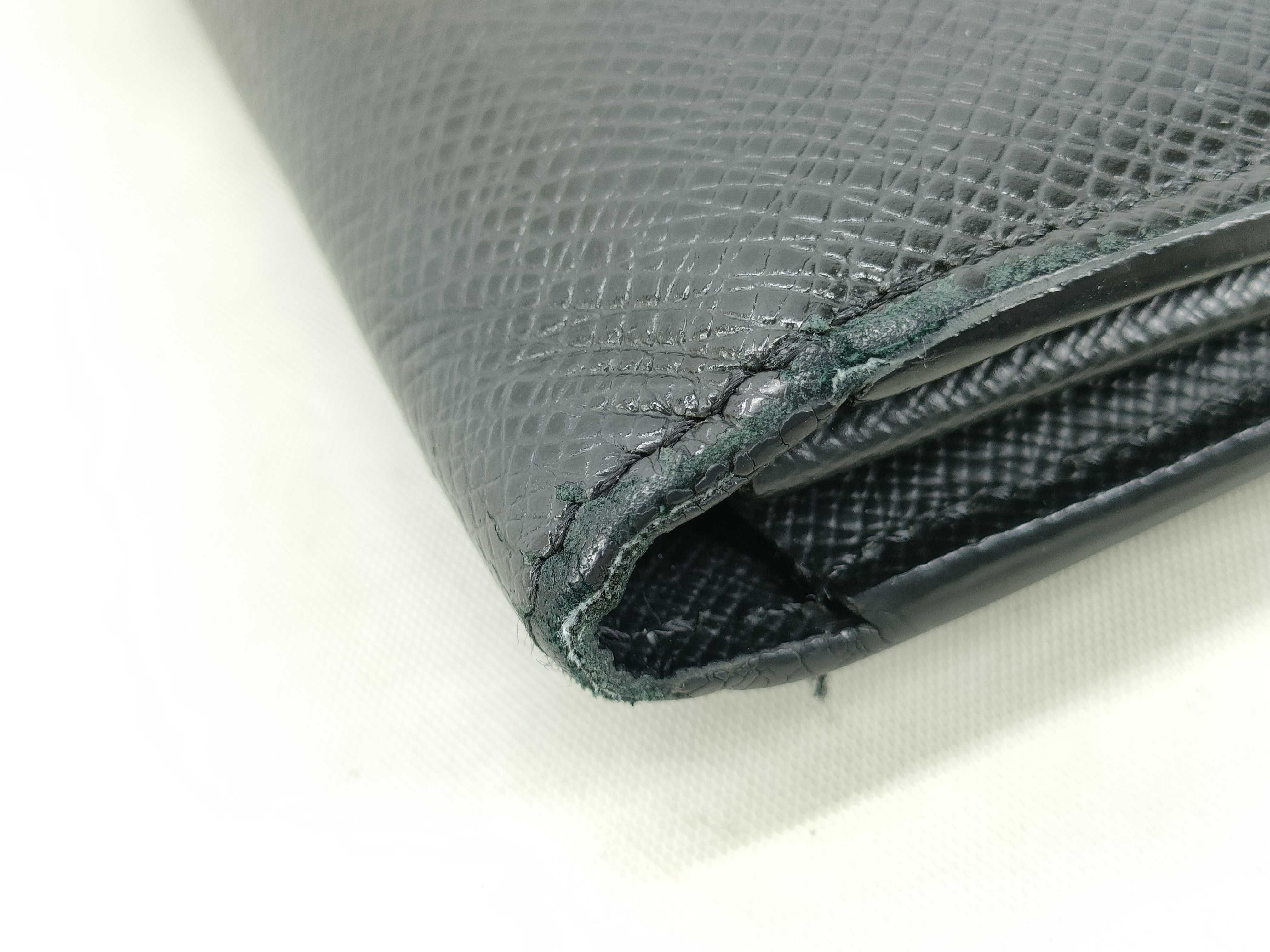 Taiga M69409 Taiga Zippy Dragonne Wallet — view 6
