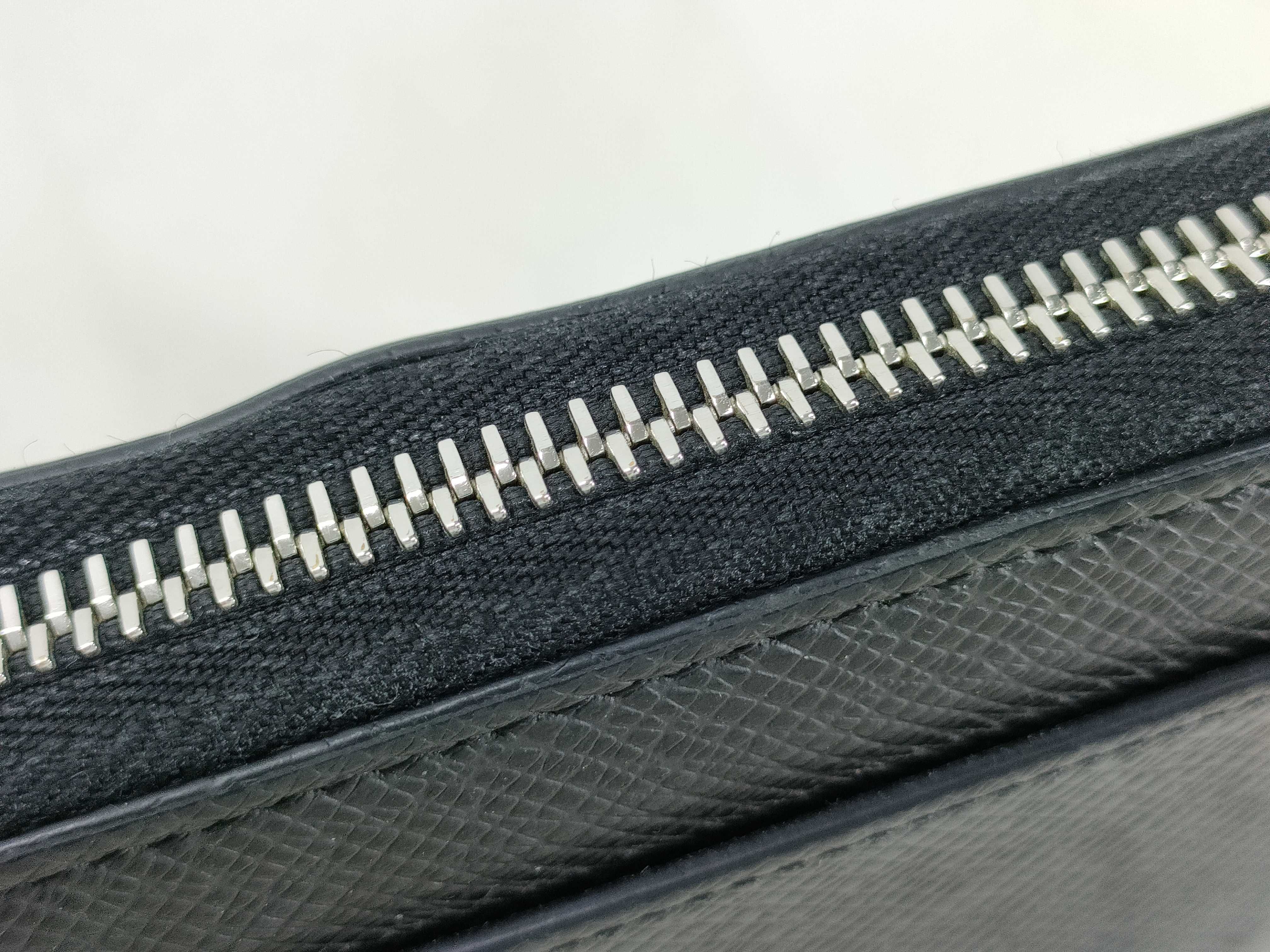 Taiga M69409 Taiga Zippy Dragonne Wallet — view 10