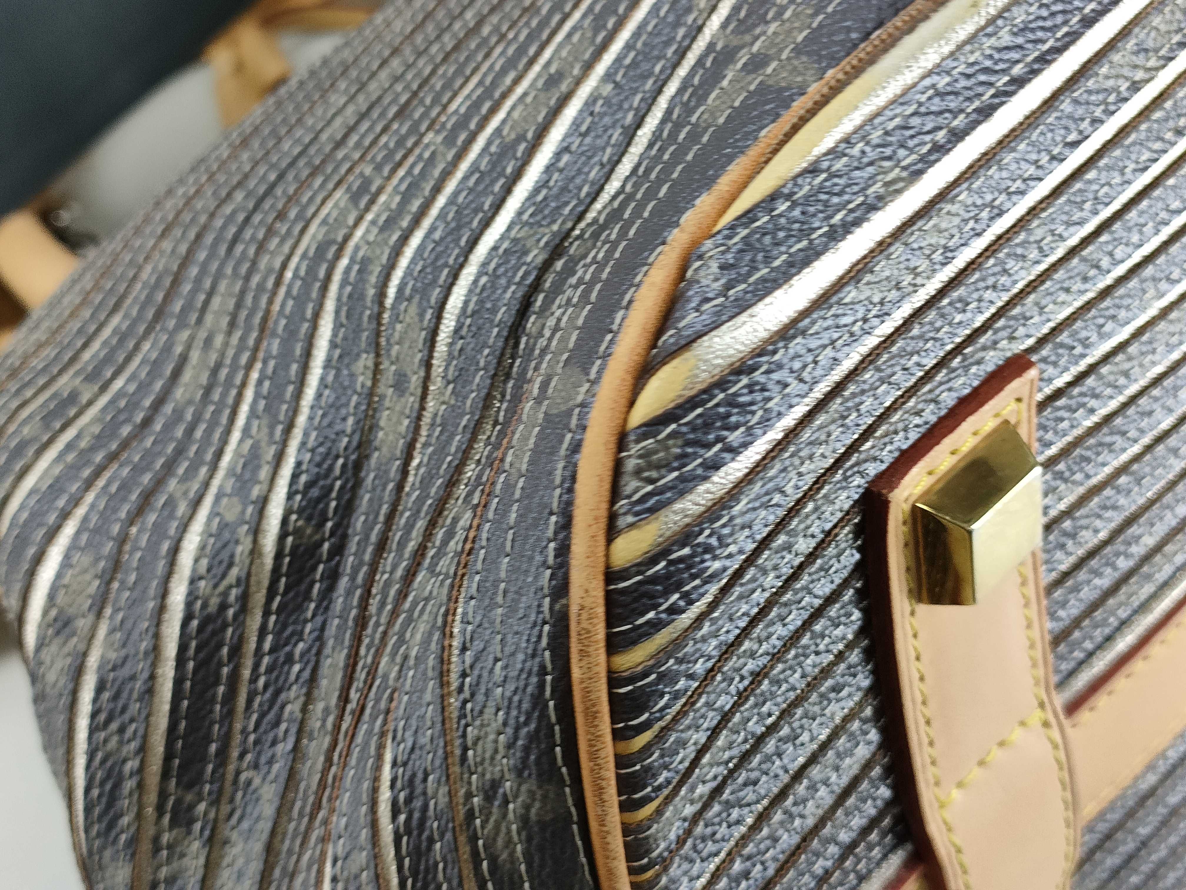 Monogram Louis Vuitton Nano Noe 2-Way Handbag — view 4