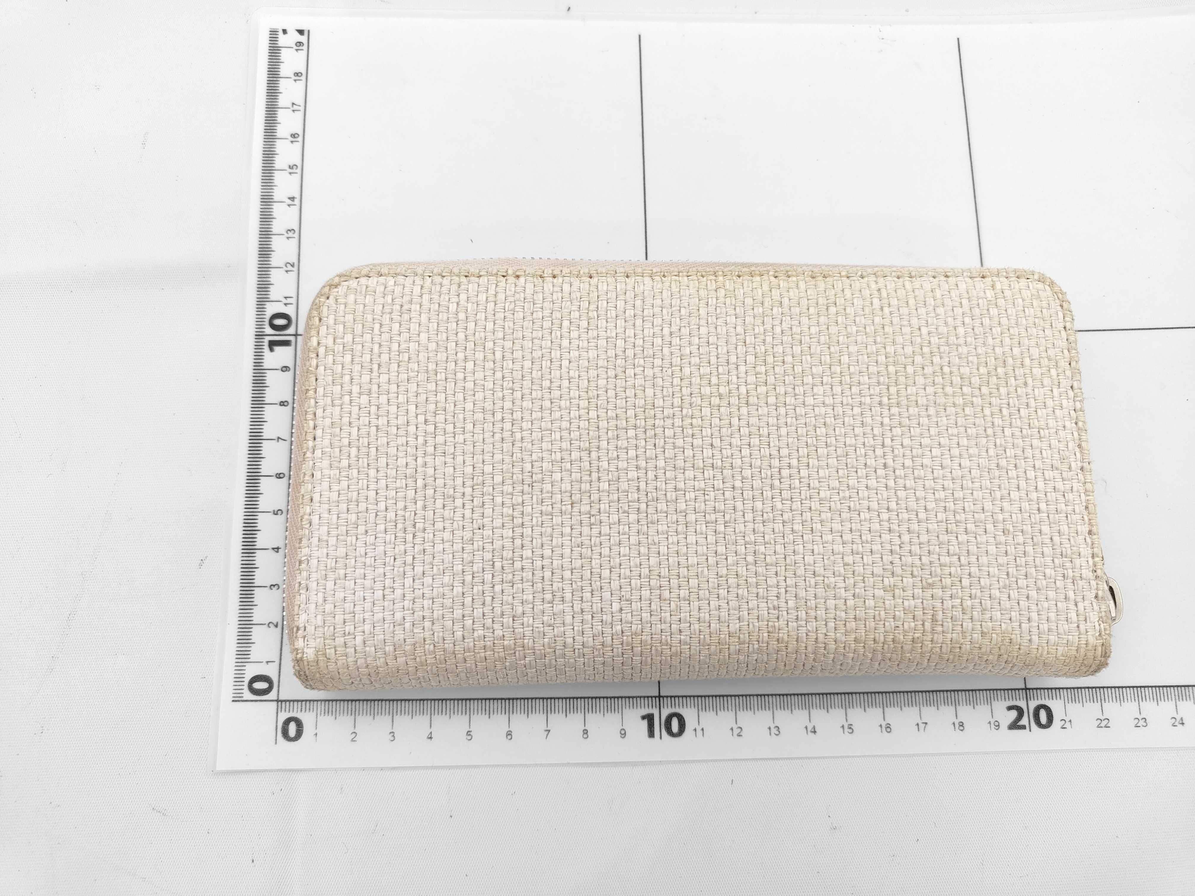 Deauville Line Round Zipper Long Wallet — view 2