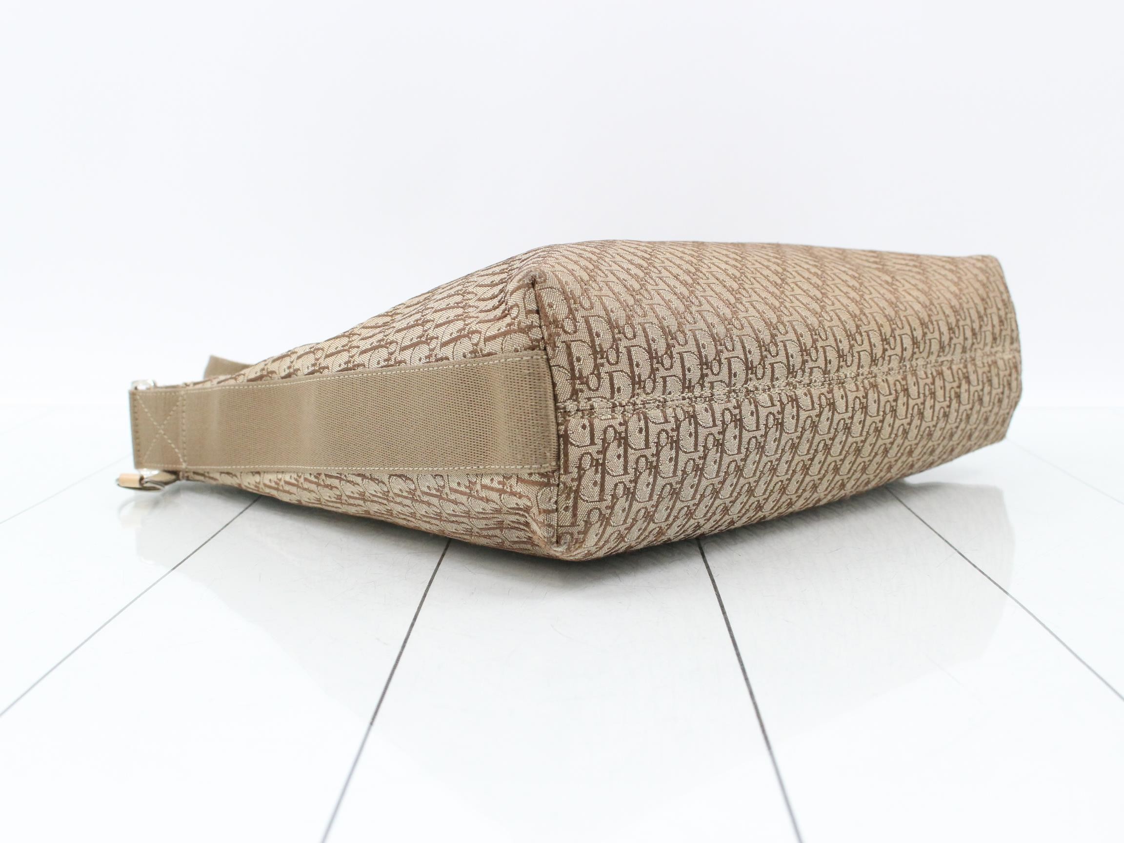 Trotter (bag) - Shoulder bag - Brown — view 5