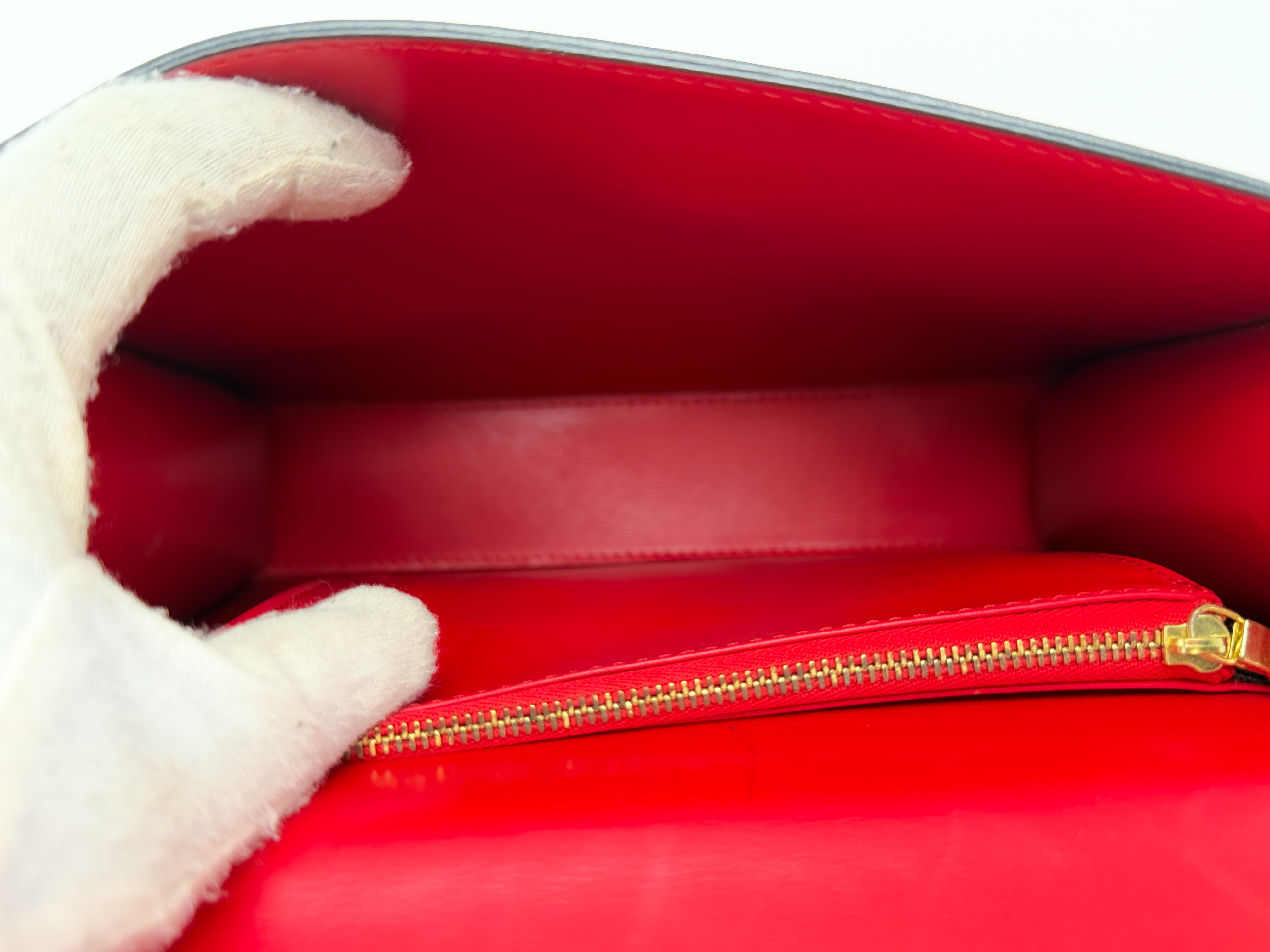 Epi M52377 Malesherbes Castilian Red MI0924 Handbag — view 12