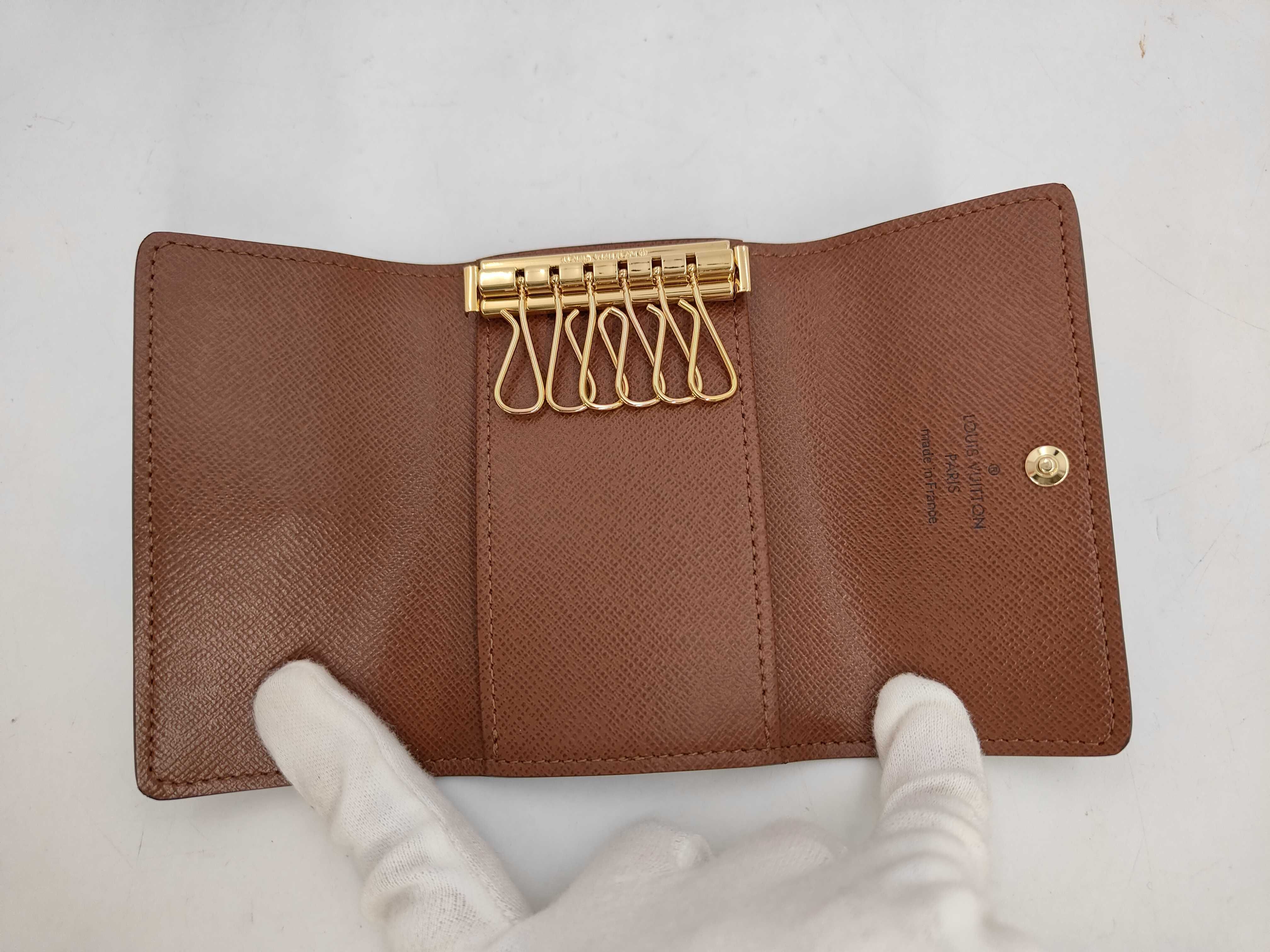 LV Monogram Key Case M62630 Key Case — view 4