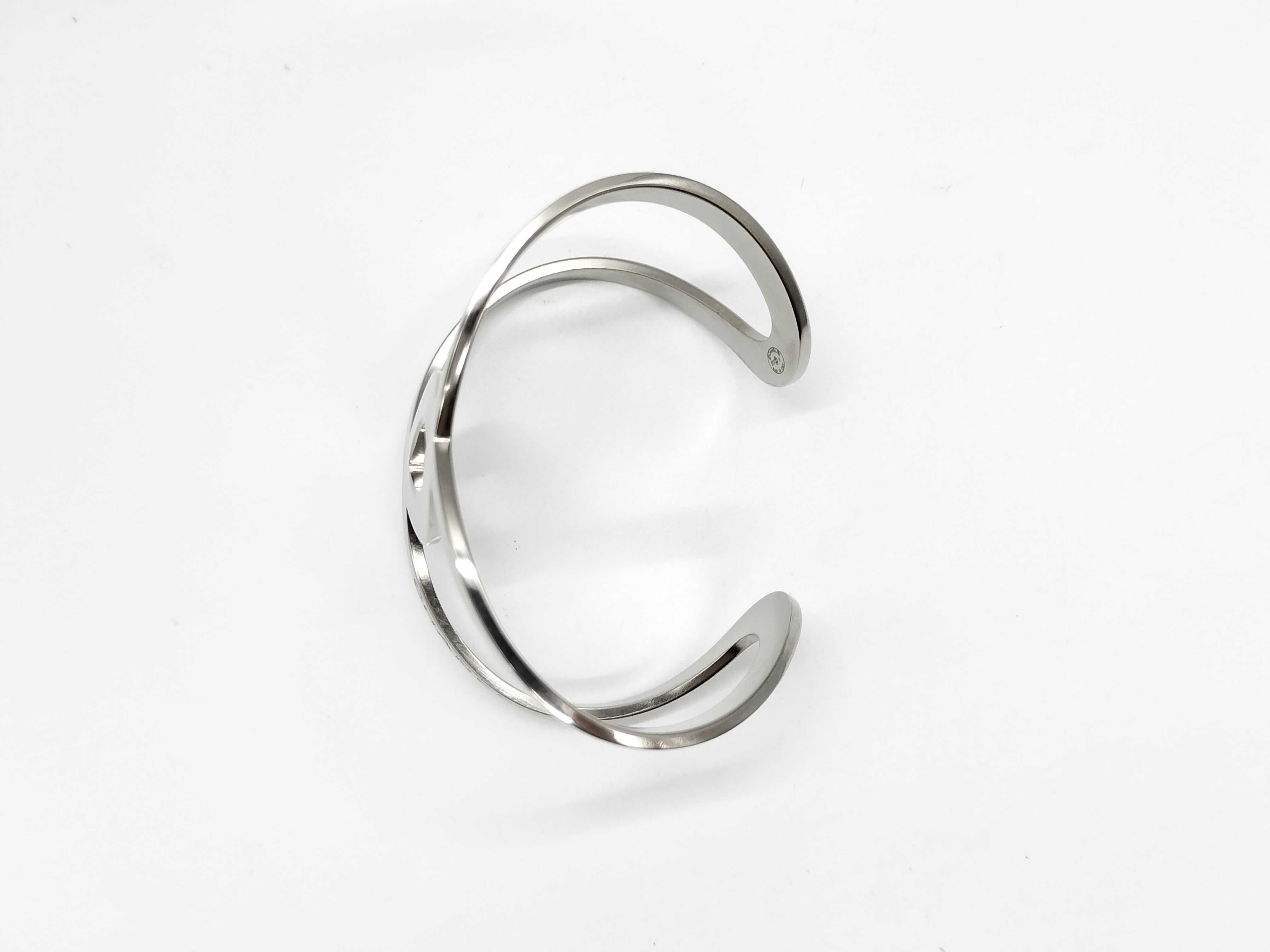 B17 V/Coco Mark Bracelet/Bangle — view 4