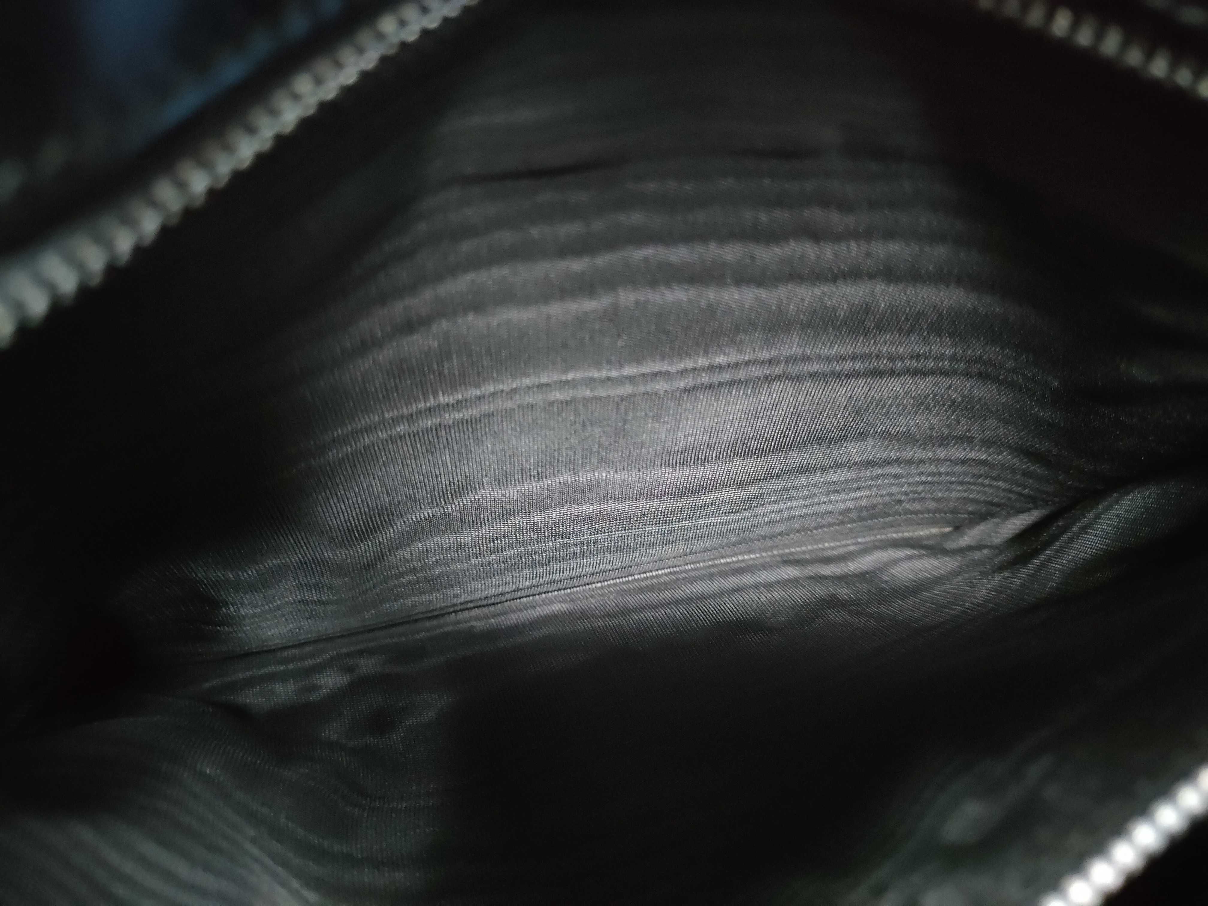 Triomphe Hardware Shoulder Bag — view 13