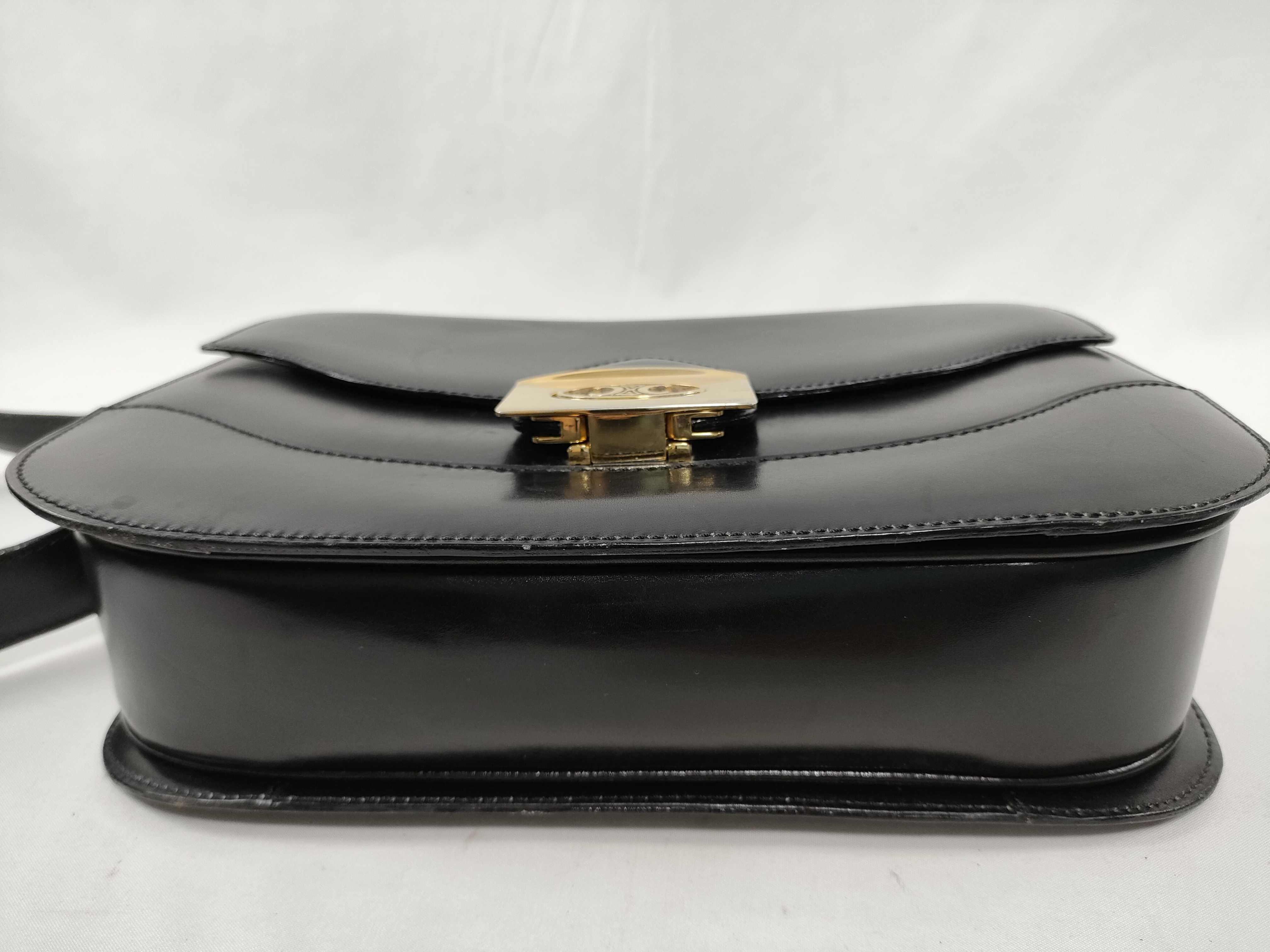 Triomphe Hardware Shoulder Bag — view 6