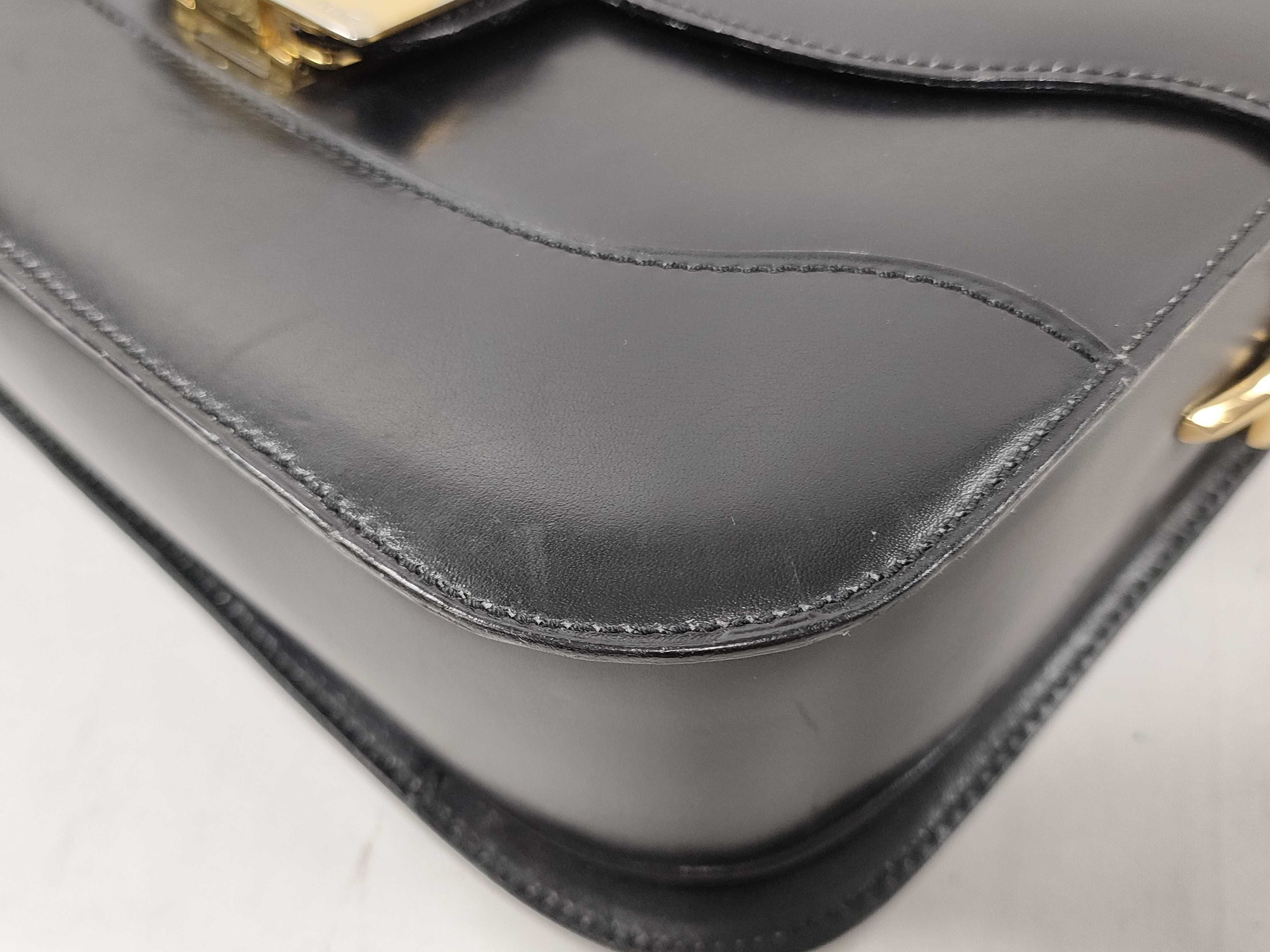 Triomphe Hardware Shoulder Bag — view 8
