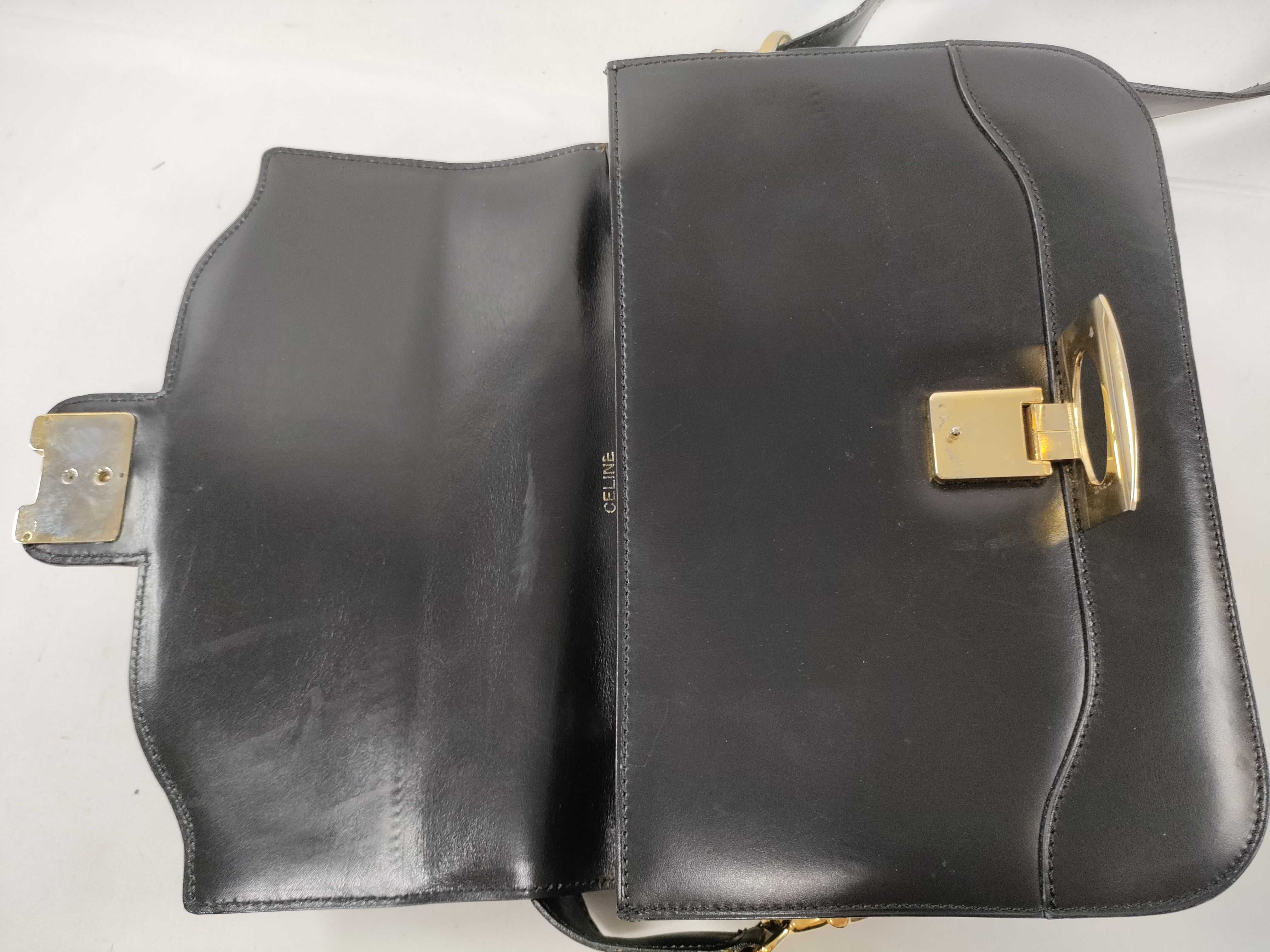 Triomphe Hardware Shoulder Bag — view 9