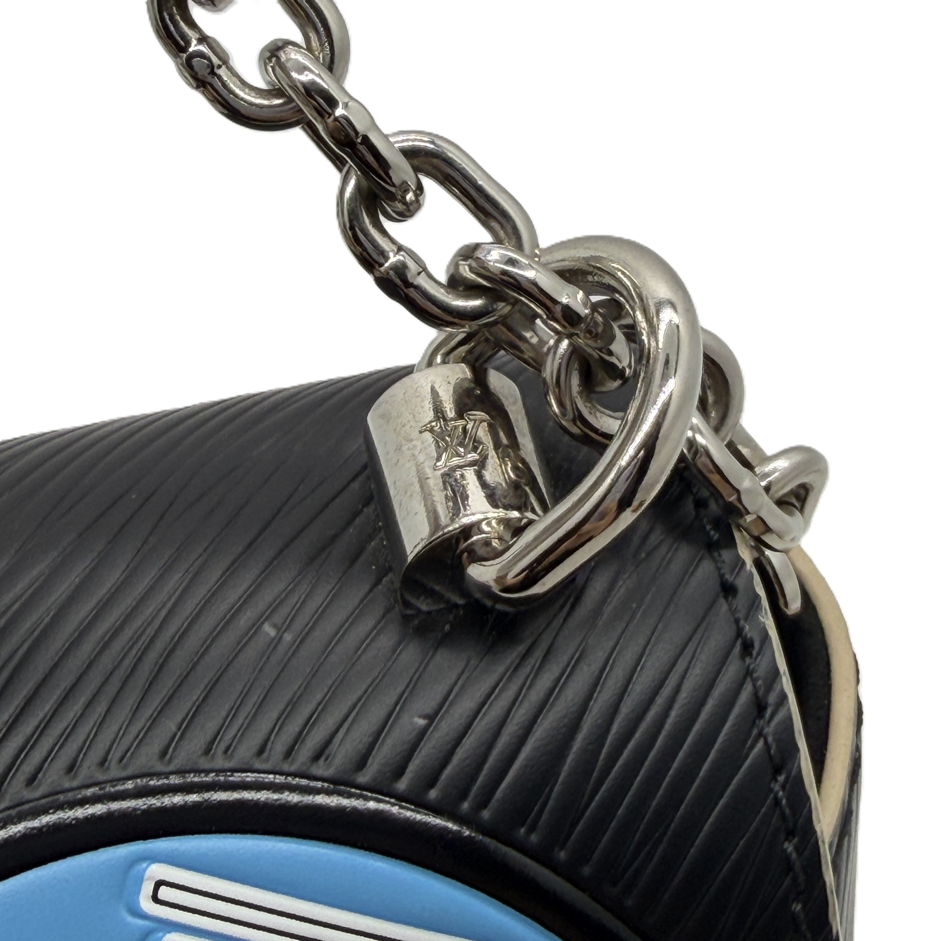 Epi Twist MM World Tour Shoulder Bag — view 14