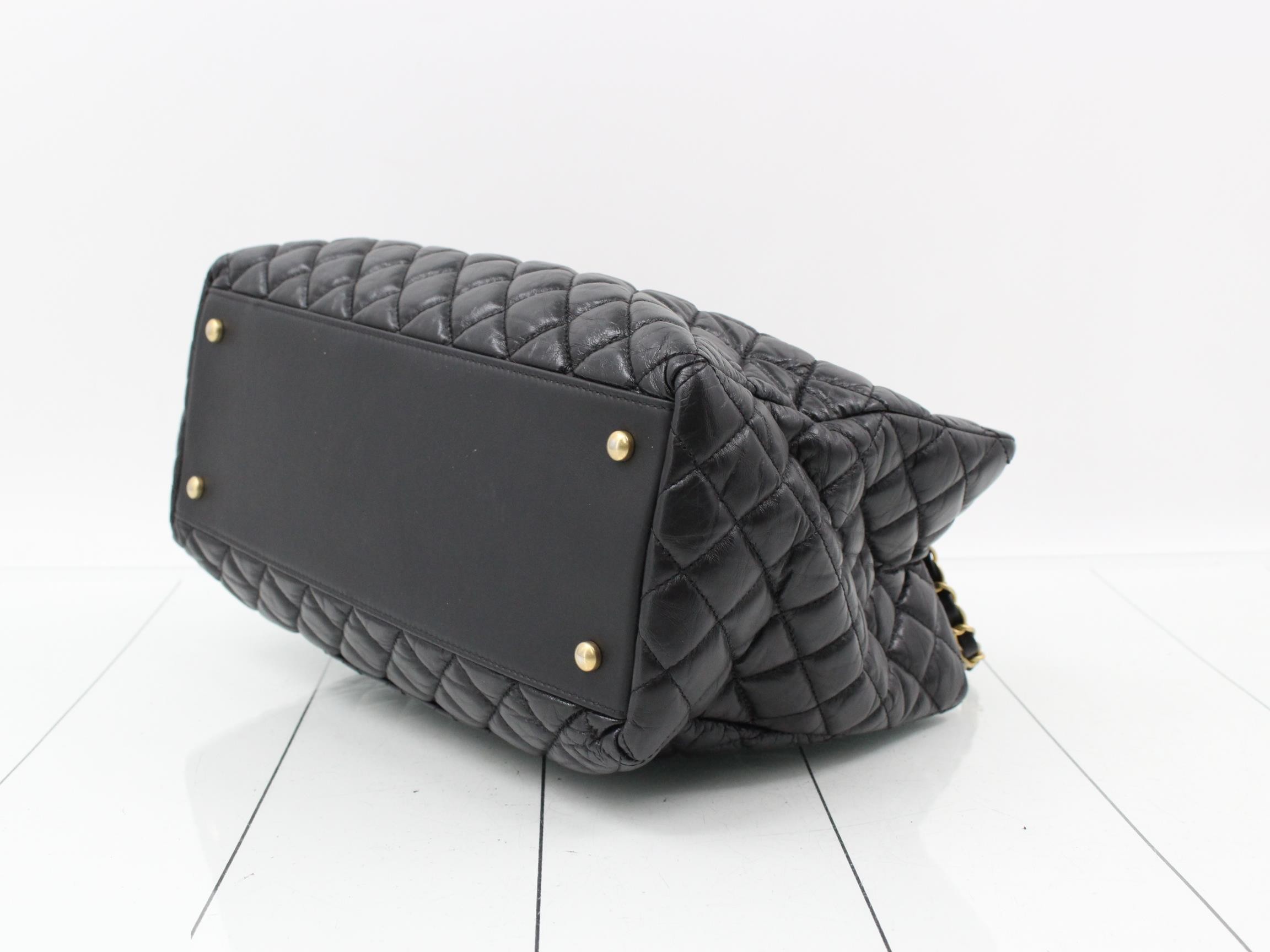 Matelassé Lambskin 2-Way Handbag/Chain Tote — view 6