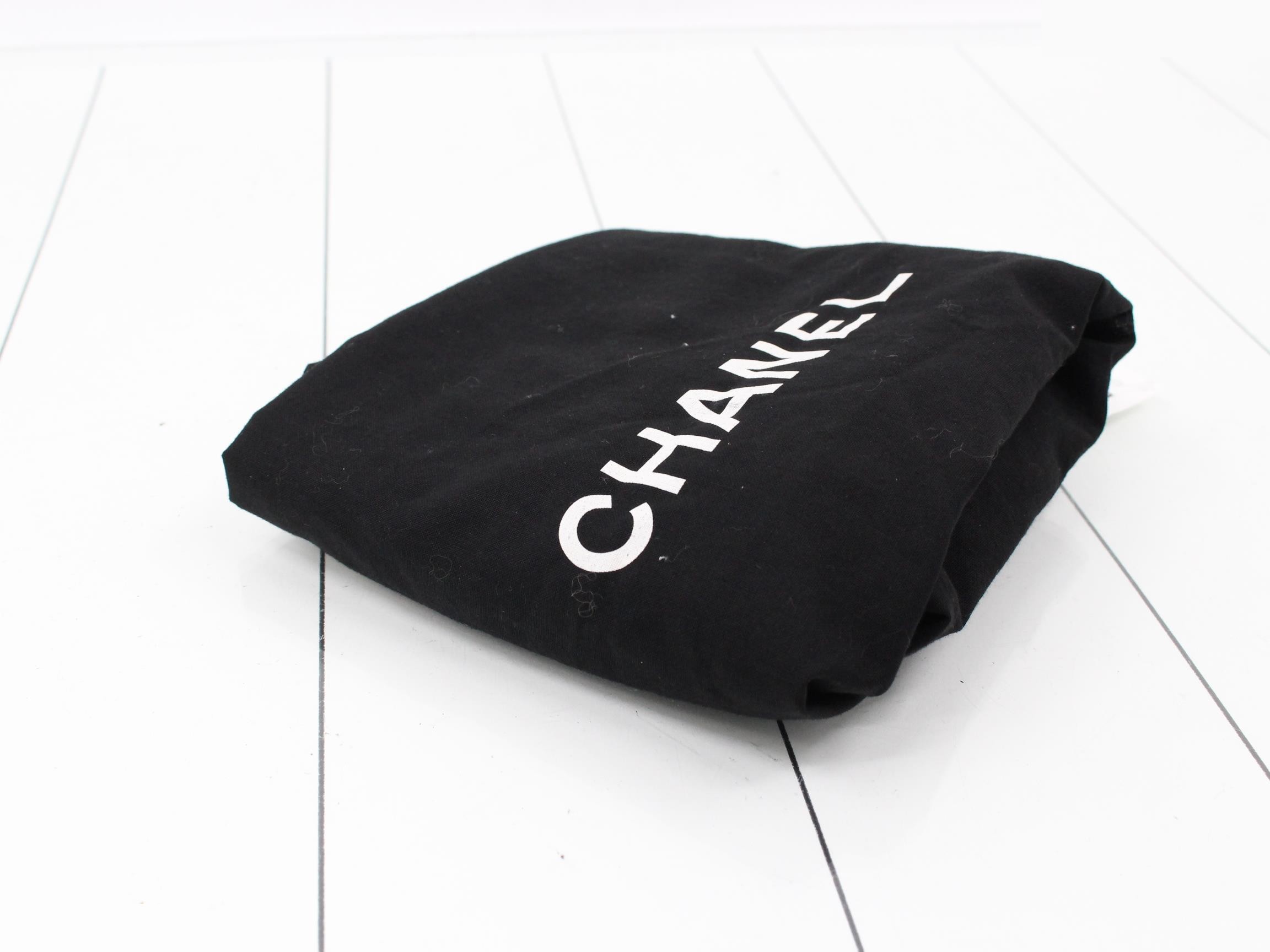 Matelassé Lambskin 2-Way Handbag/Chain Tote — view 7