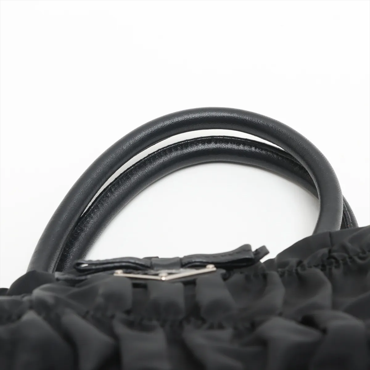 Tessuto Nylon x Leather Body Bag Black BN1703 Bearer Guarantee — view 6