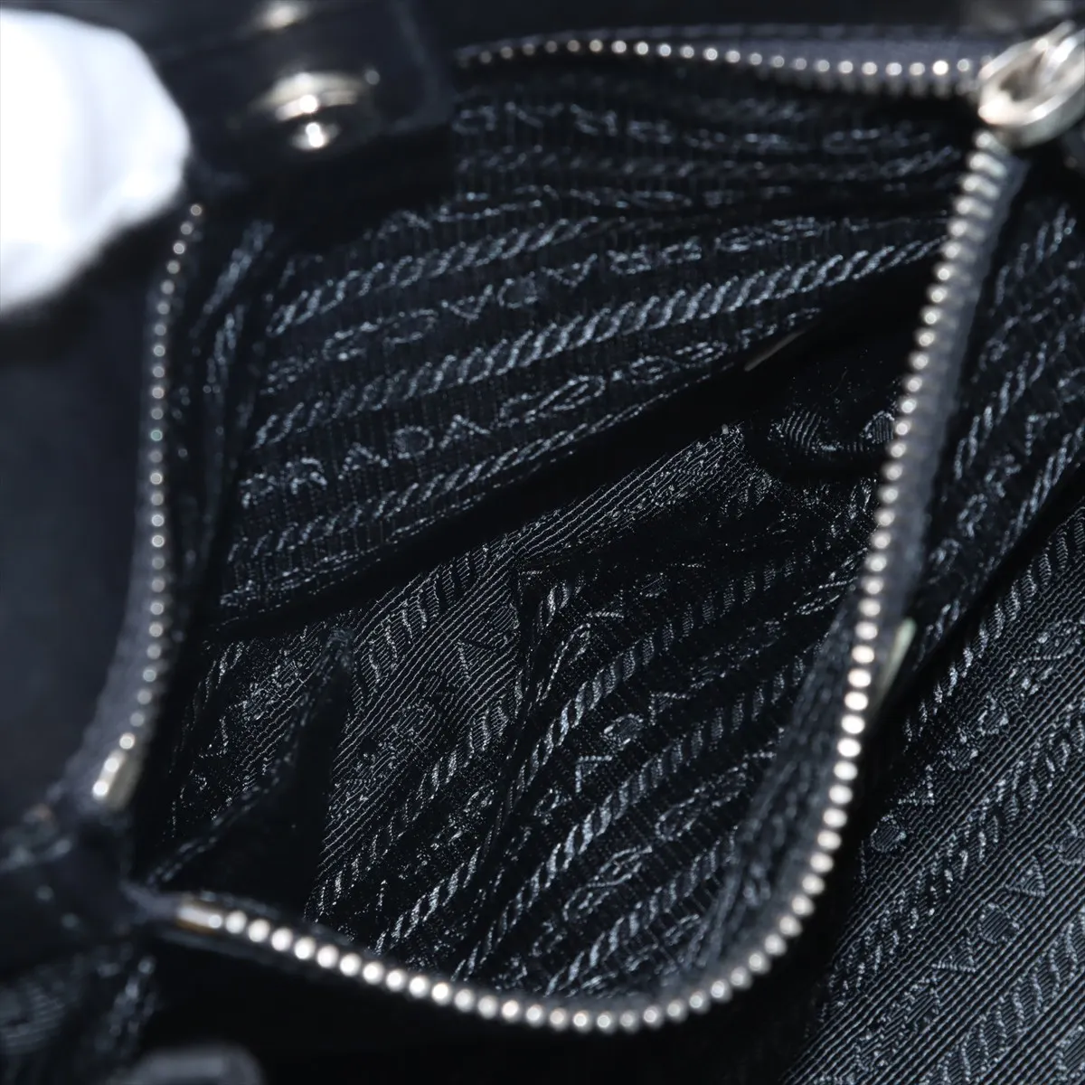 Tessuto Nylon x Leather Body Bag Black BN1703 Bearer Guarantee — view 8