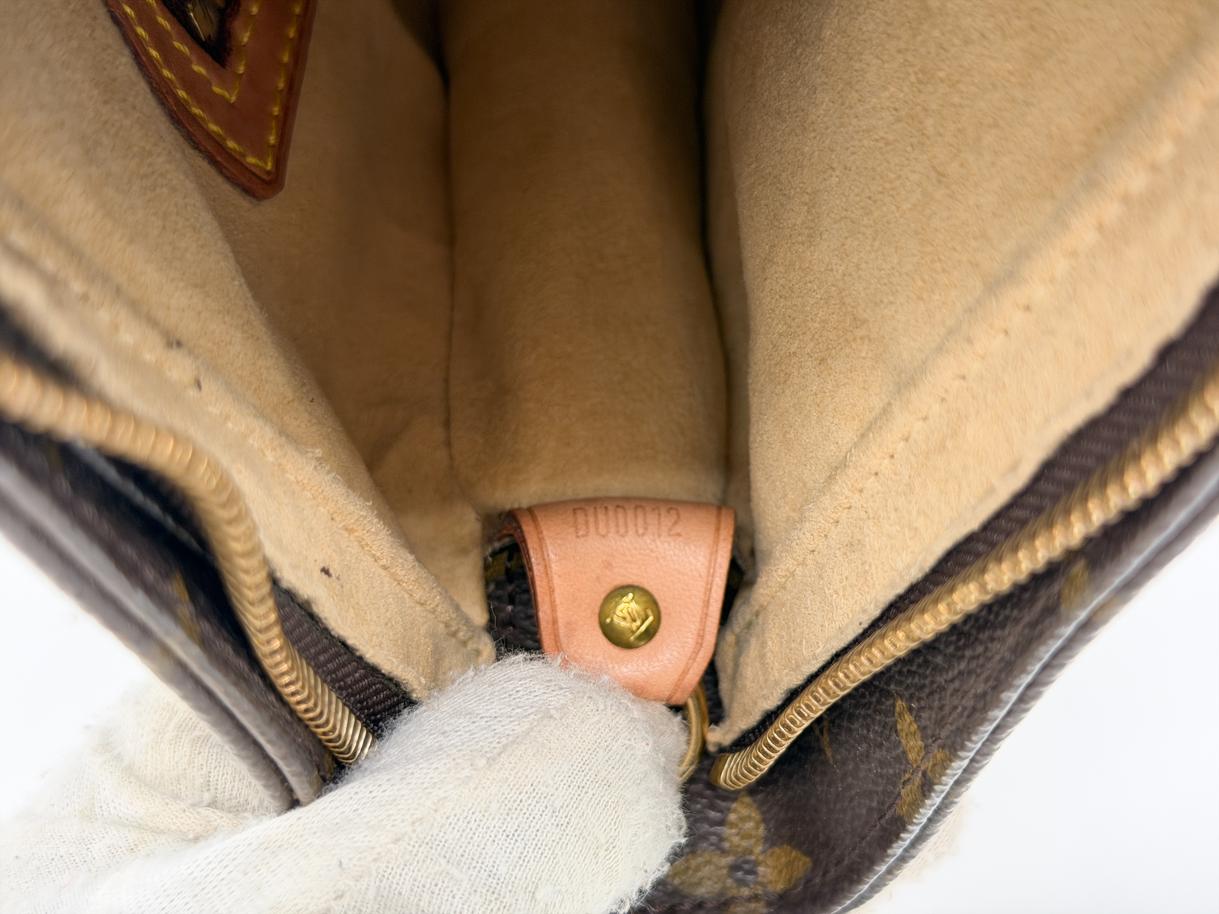 Monogram M51145 Looping GM Shoulder Bag — view 14