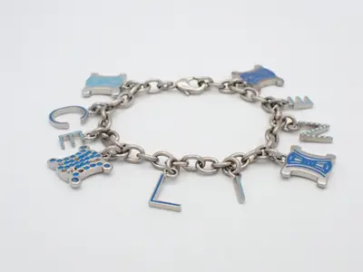 Bracelet, wrist circumference approximately 18 cm