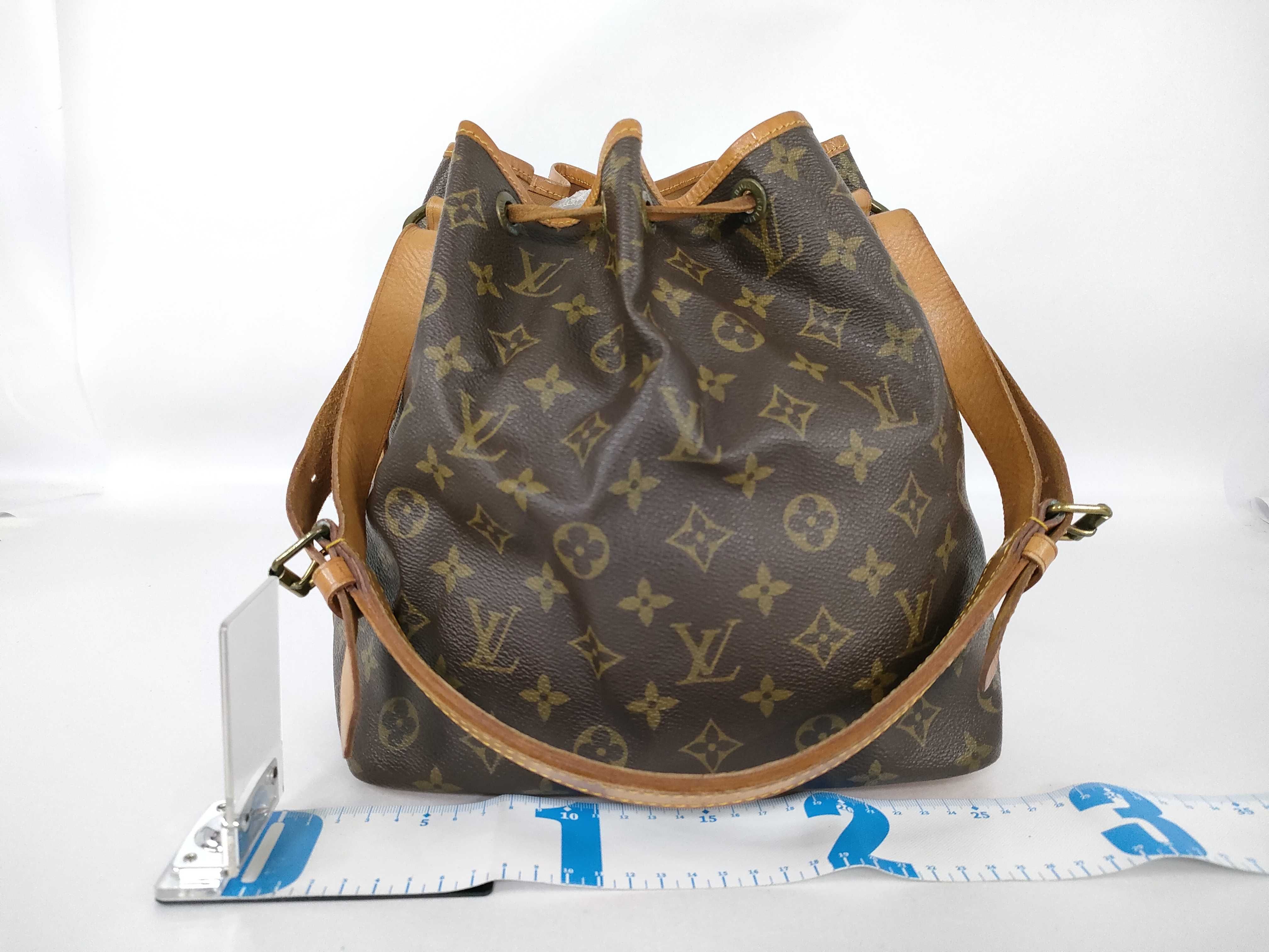 Monogram Louis Vuitton Petit Noé Monogram M40818 Shoulder Bag — view 2