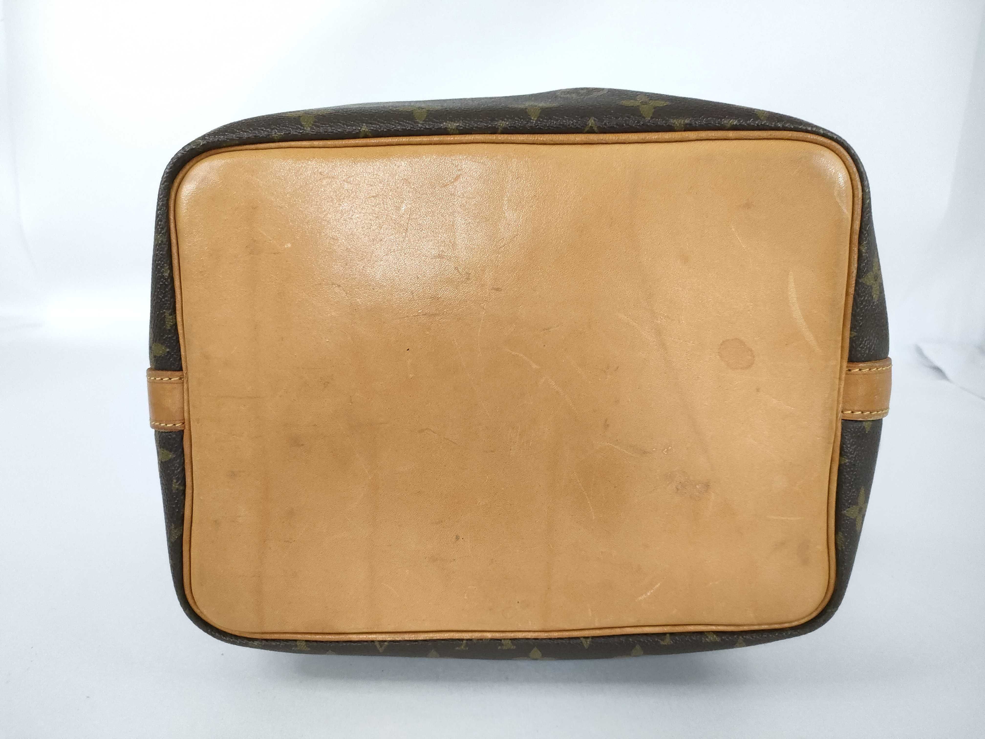Monogram Louis Vuitton Petit Noé Monogram M40818 Shoulder Bag — view 7