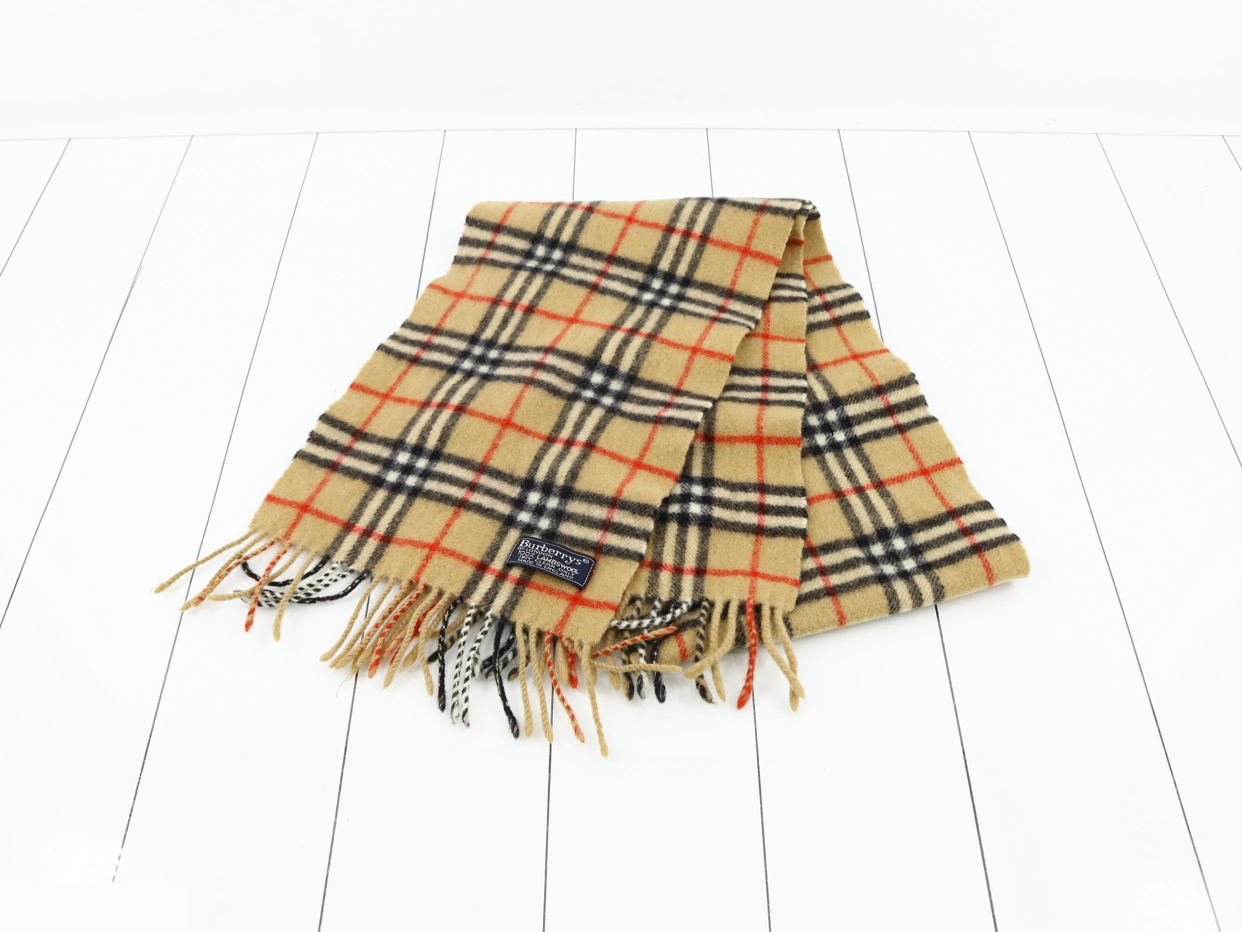 Other lines: Small items, accessories, and scarves — view 2