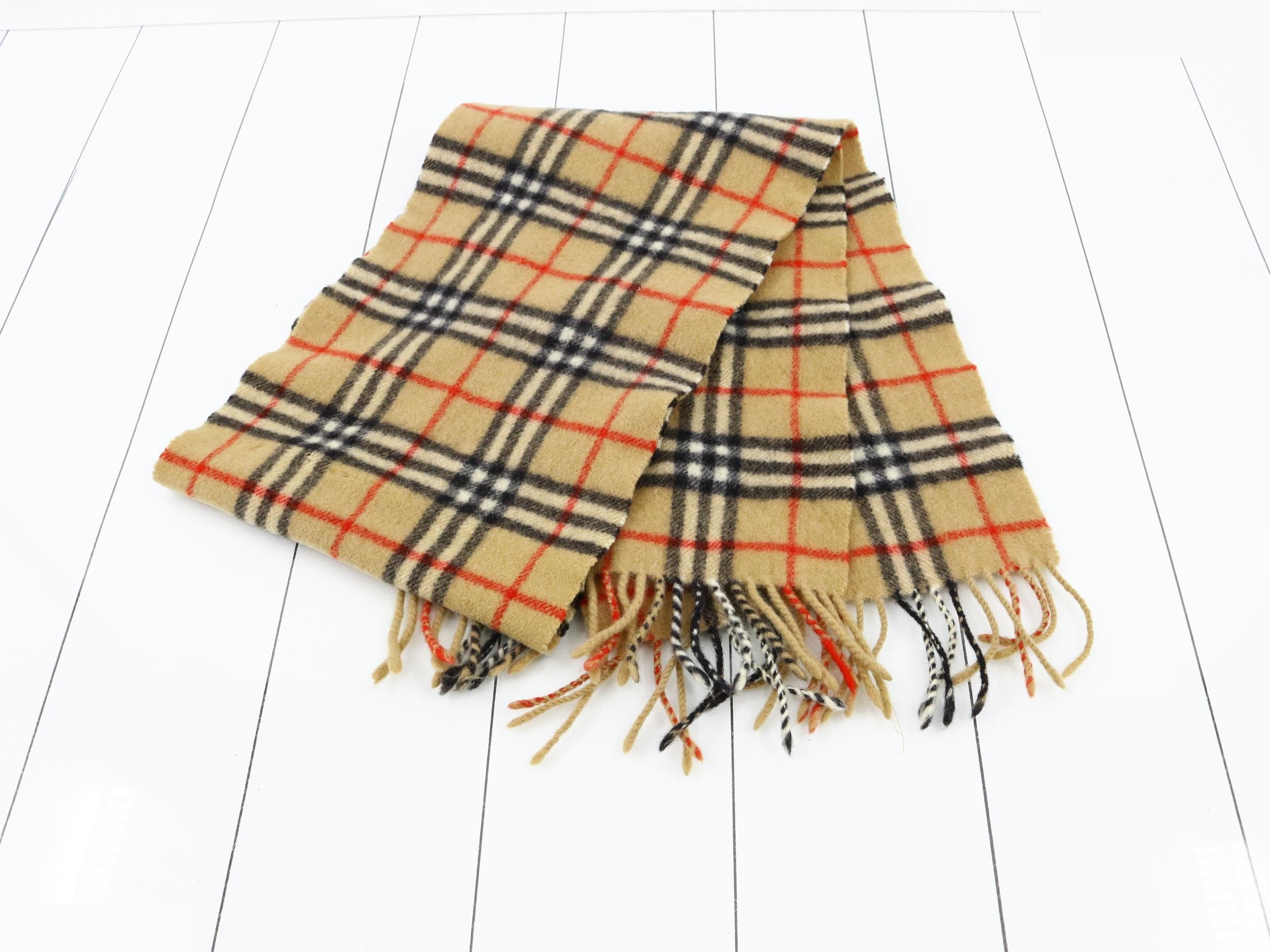 Other lines: Small items, accessories, and scarves — view 3
