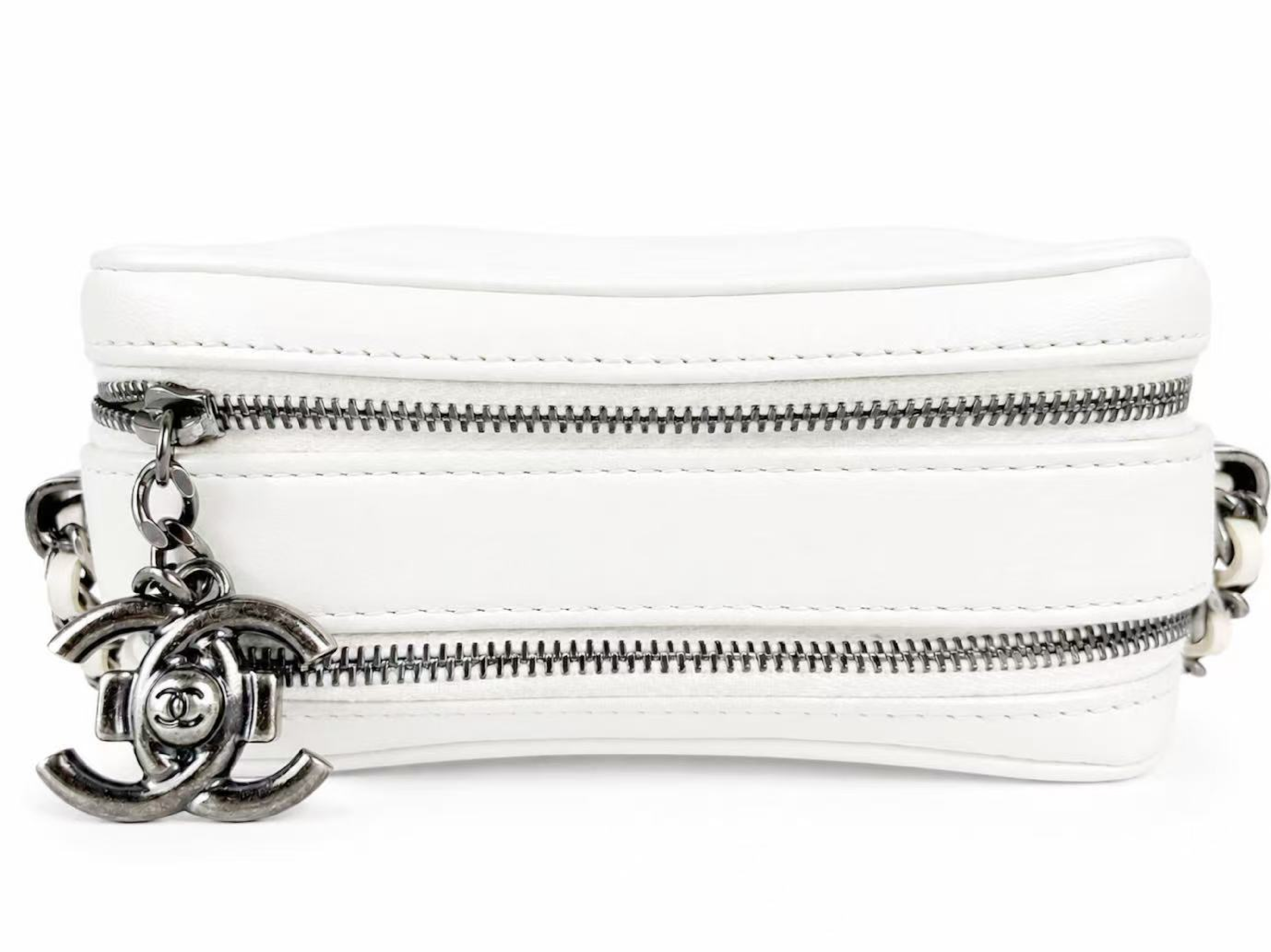Leather Boy Chanel Hardware Chain Shoulder Bag — view 4