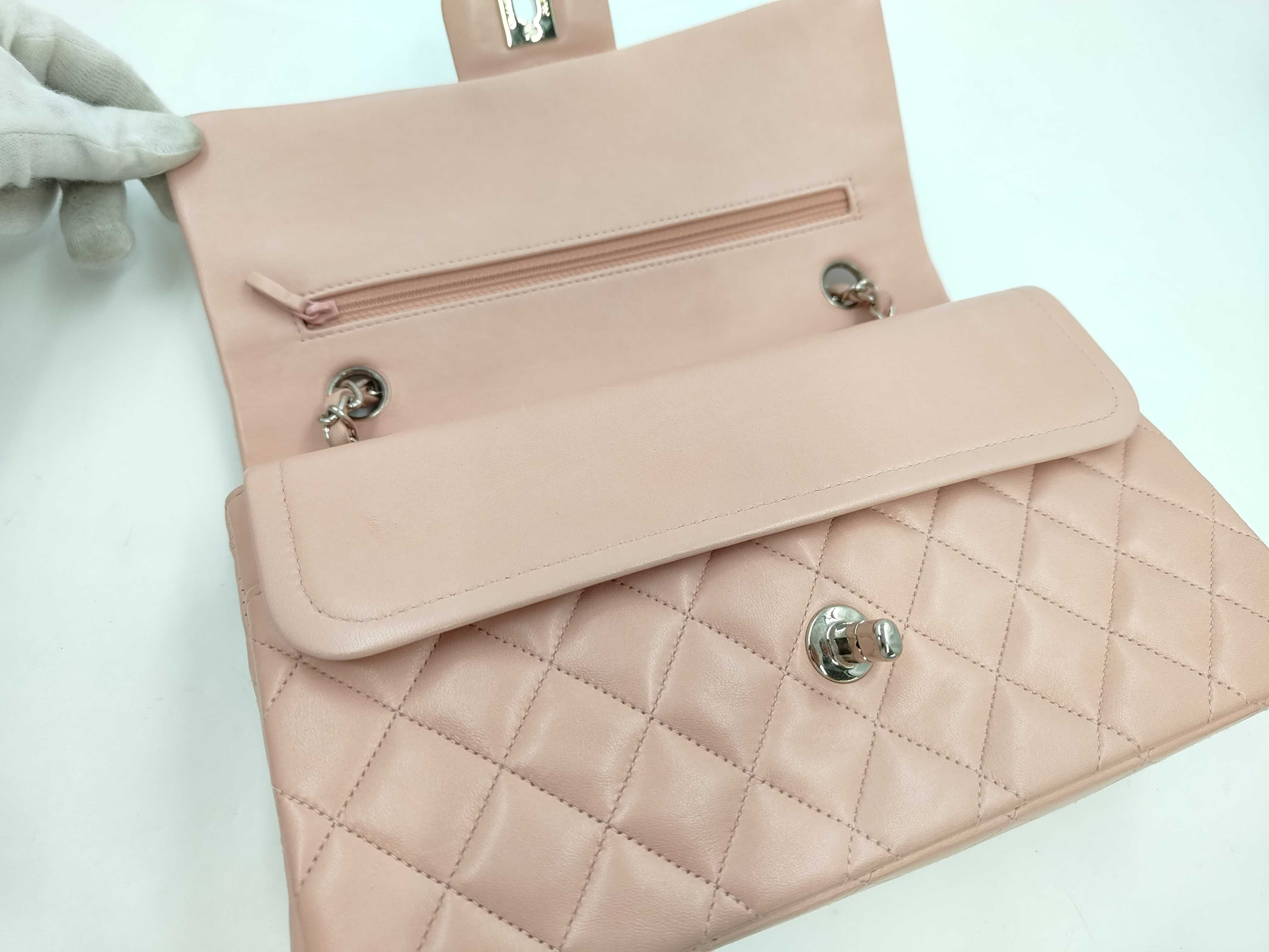 Matelassé 25 Double Flap Lambskin Shoulder Bag, Pink, Silver Hardware, with Original Seal, Item Number 5355583 — view 7