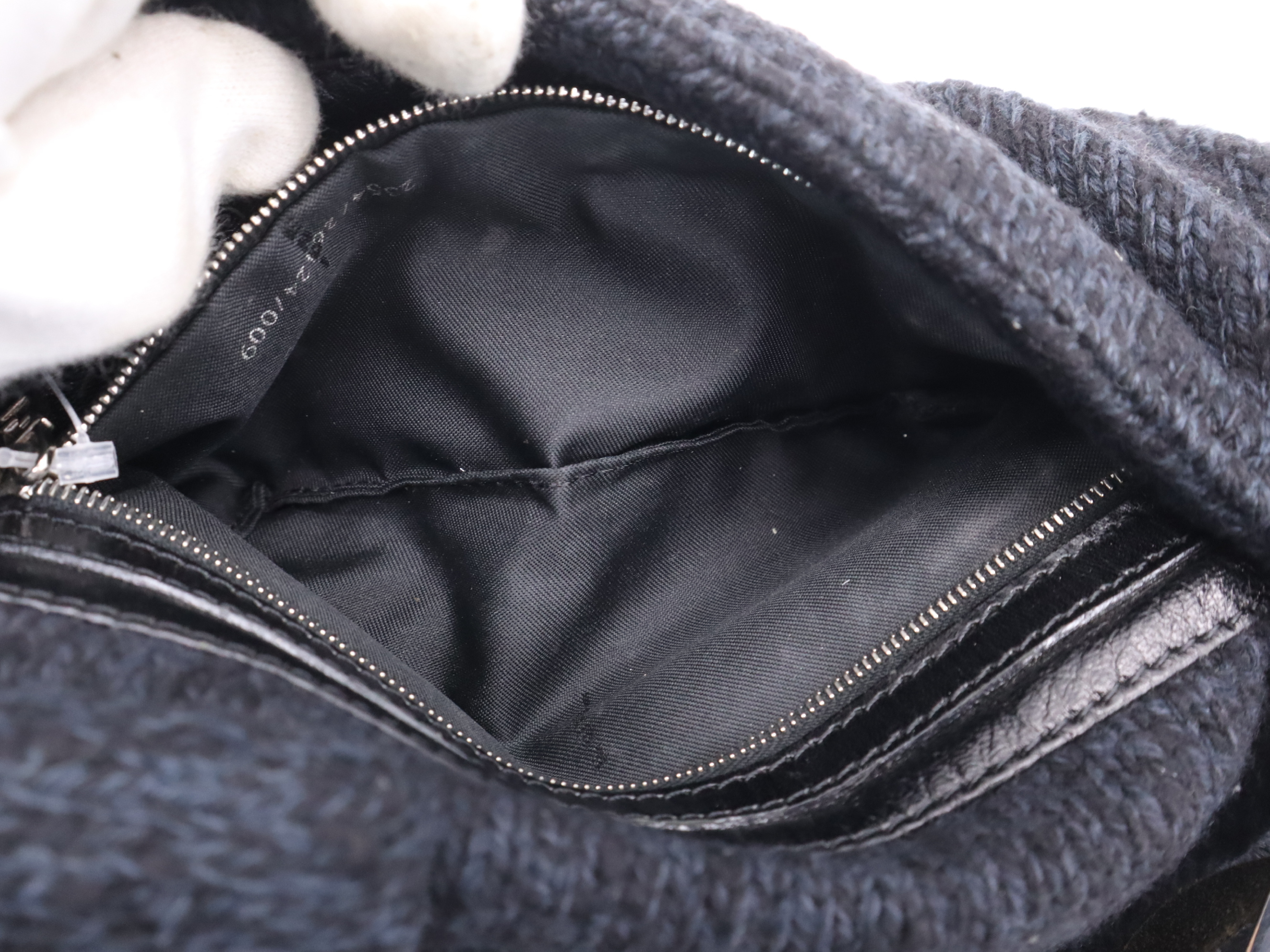 Wool/Leather Mamma Bucket Navy Black Handbag — view 13