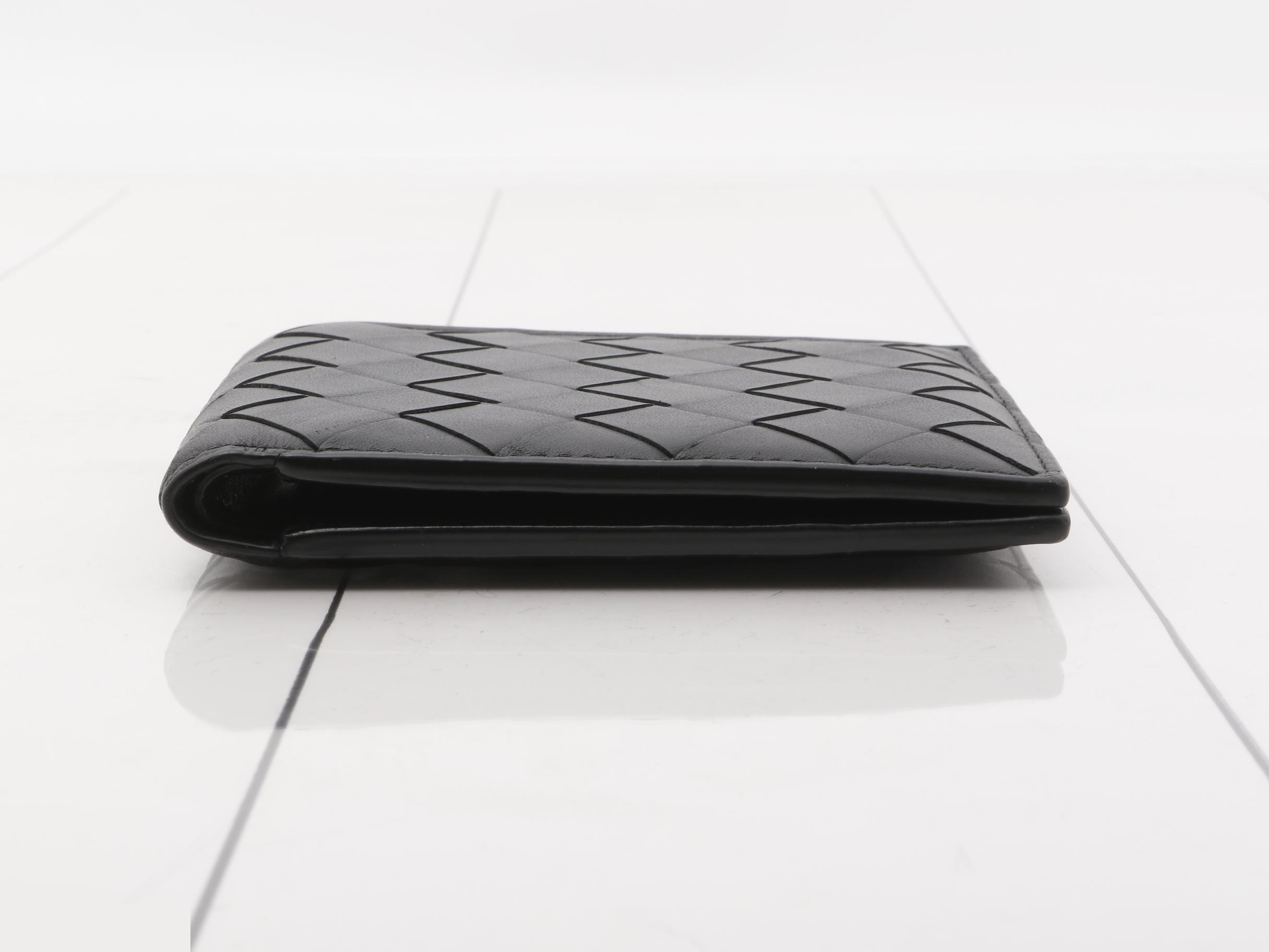 Intrecciato (bags) and wallets — view 3