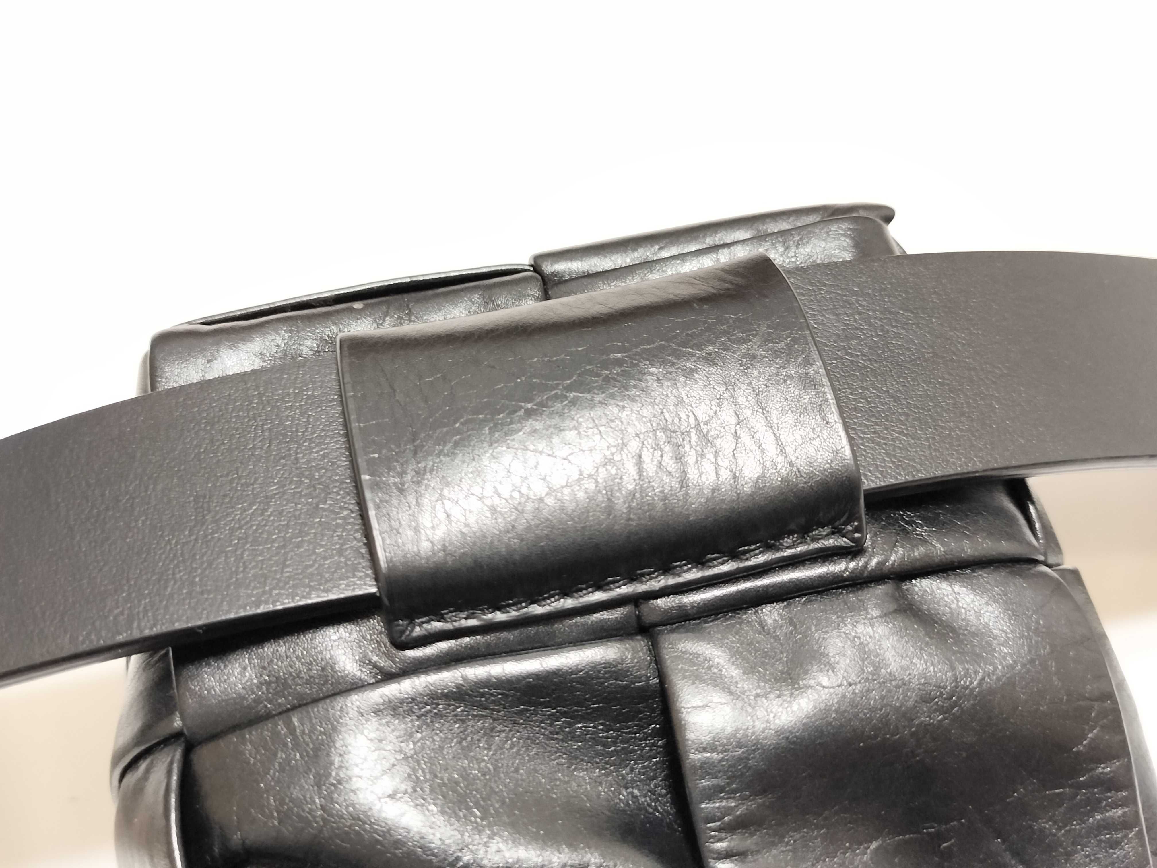 Maxi Intrecciato Cassette Waist Bag Belt — view 8